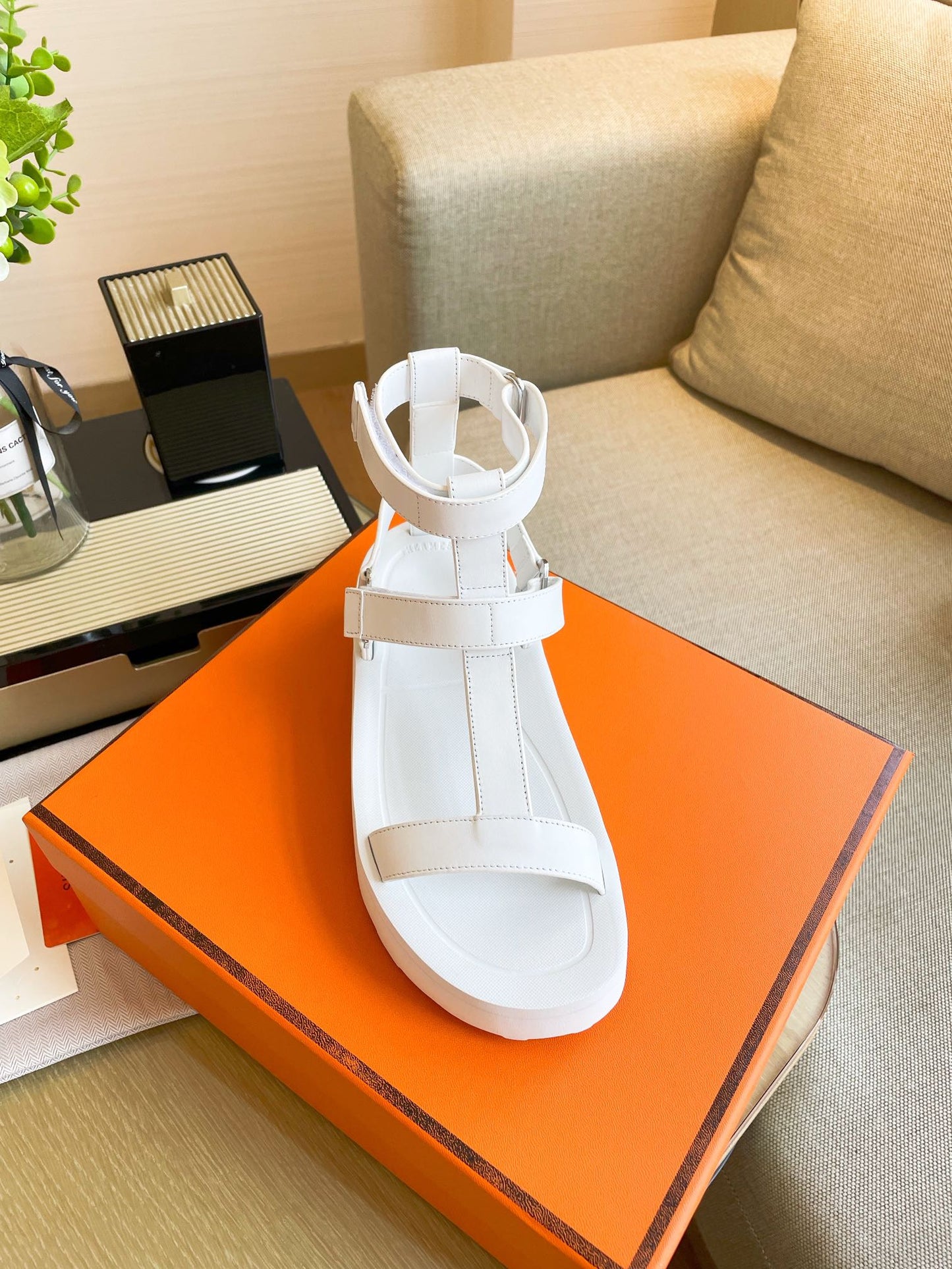 New 1:1 rep HM HIGH HEELS 054