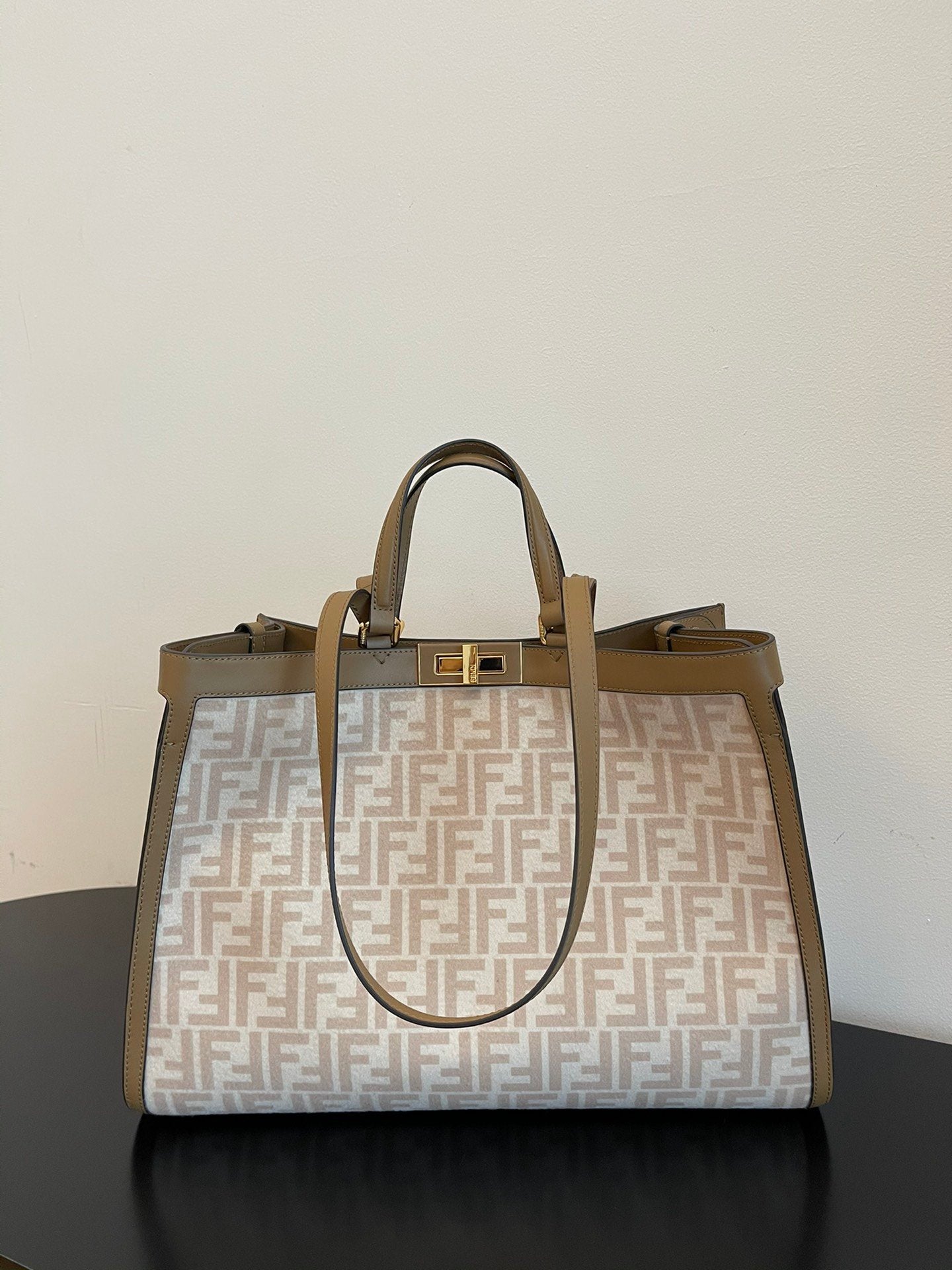 Top QualityTop Quality Peekaboo X-tote Bag Beige Canvas For Women, Women’s Handbags, Shoulder Bags 16.1in/41cm FF 8BH374