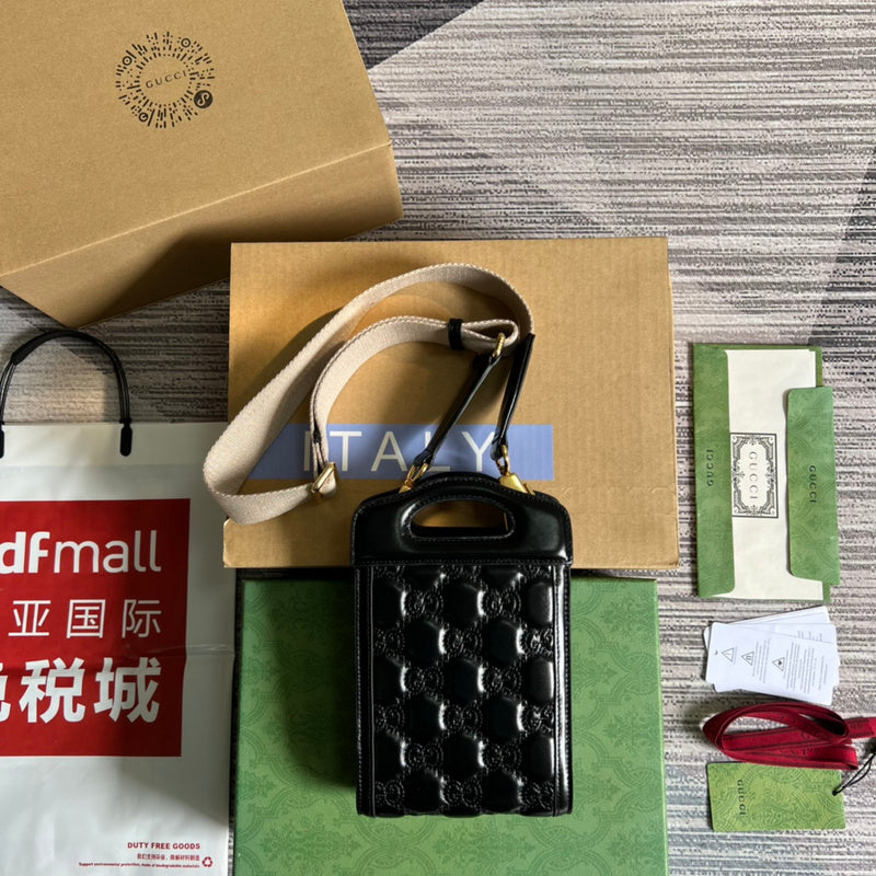 Top Quality -  Bags - 902