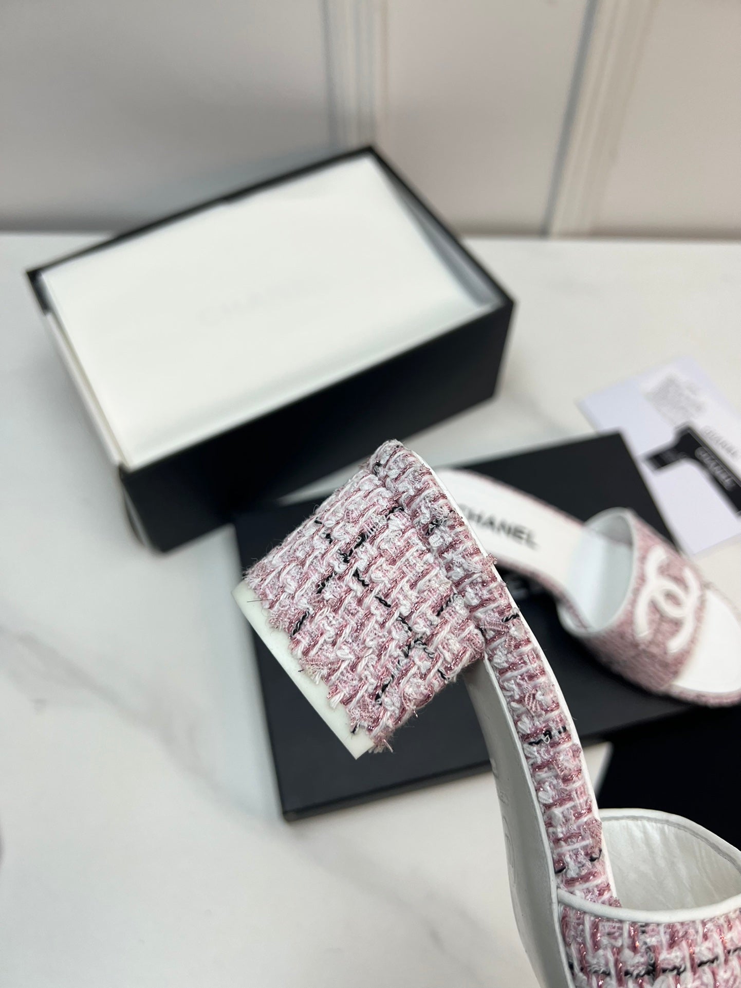 New 1:1 rep CHL High Heel Shoes 054