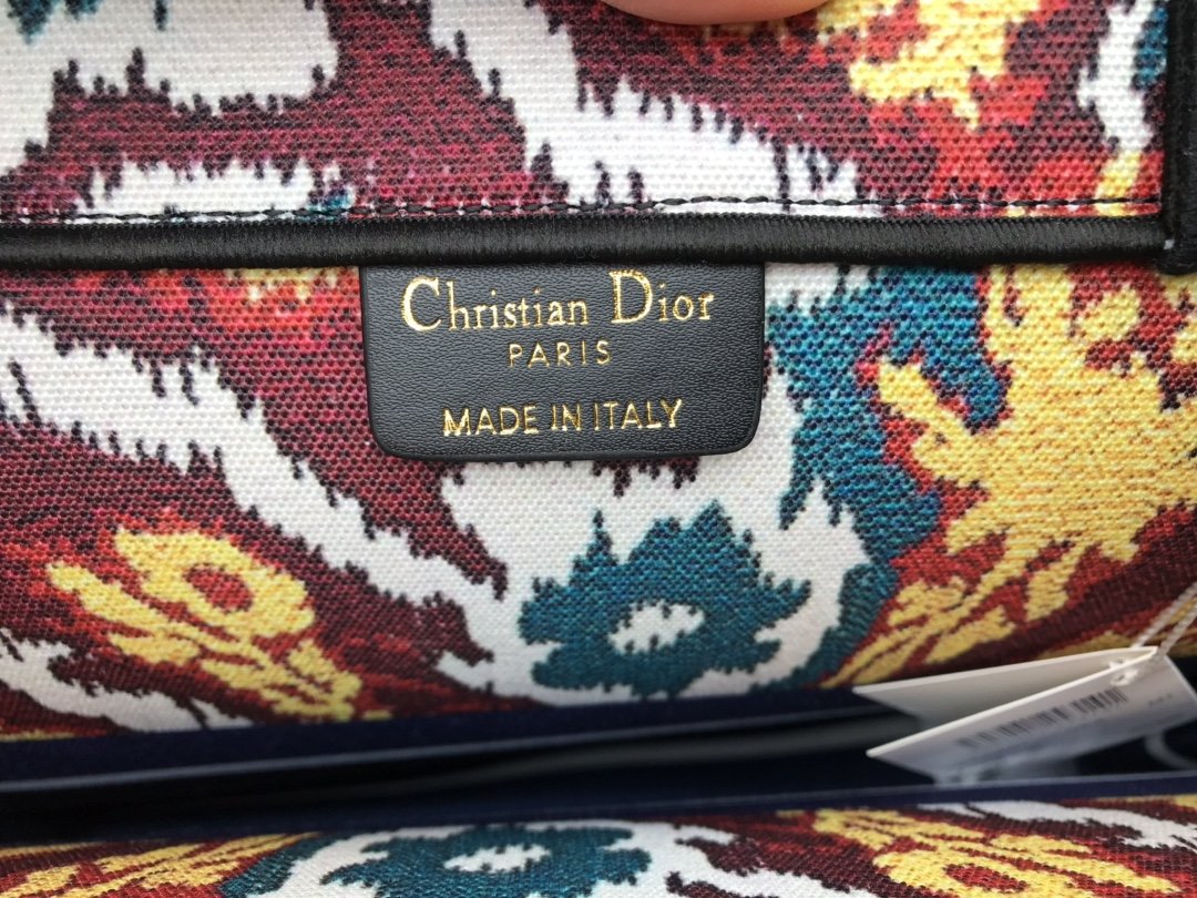 EN - New 1:1 rep  Bags DIR 247