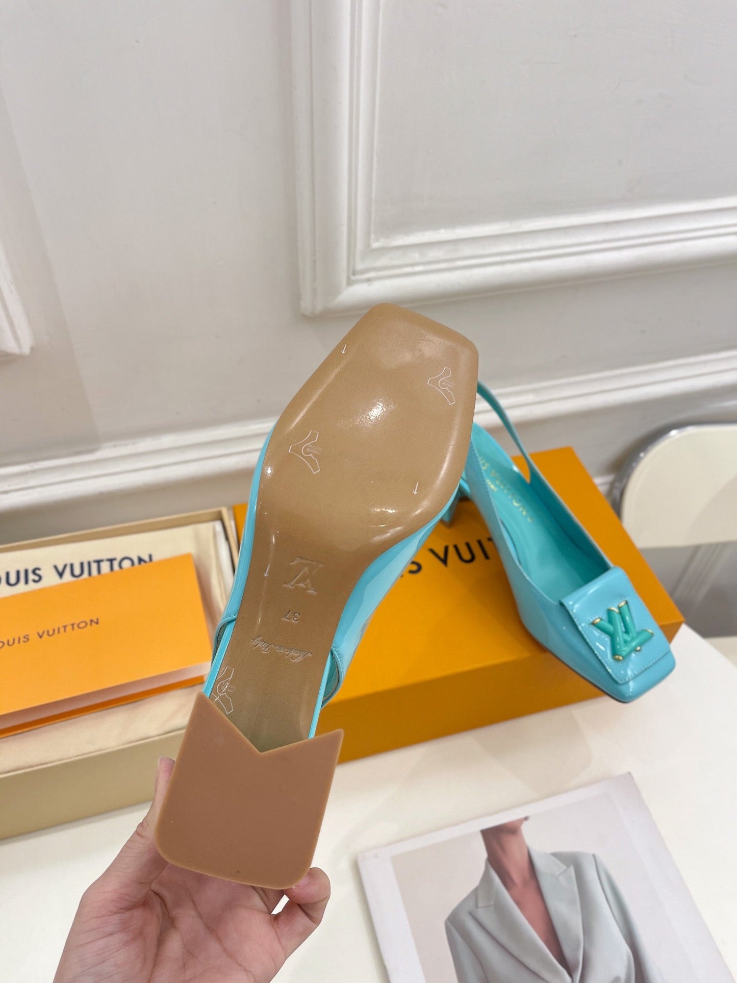 New 1:1 rep LUV High Heel Shoes 028