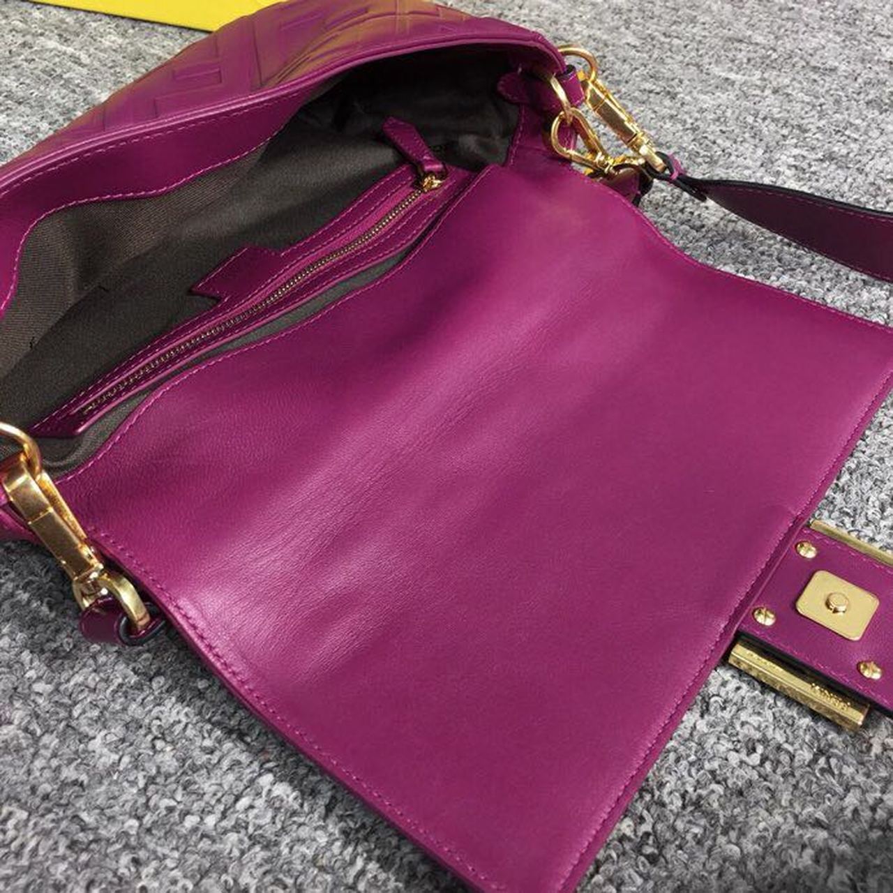 Top QualityTop Quality Baguette Nappa Purple For Women, Women’s Handbags, Shoulder And Crossbody Bags 10in/27cm FF 8BR600