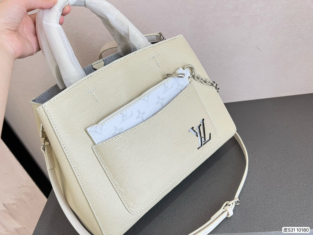 EN - New 1:1 rep Lux Bags LUV 561