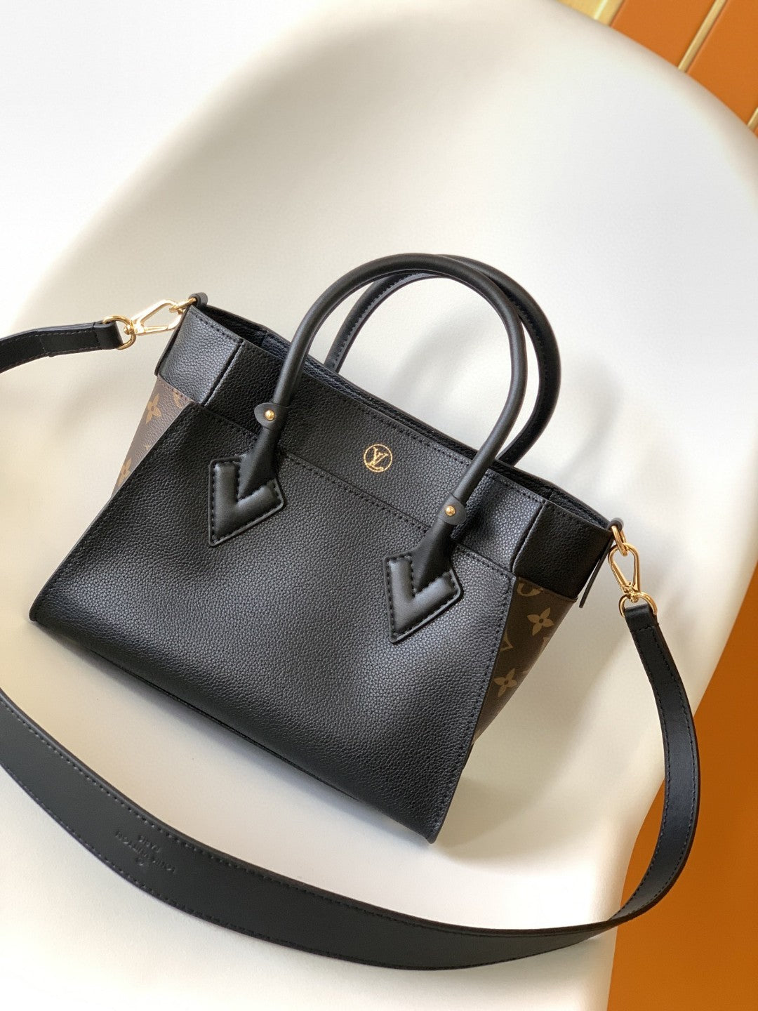Top Quality On My Side PM Tote Bag Monogram Canvas Black For Women,  Shoulder Bags 9.8in/25cm Top Quality M57728