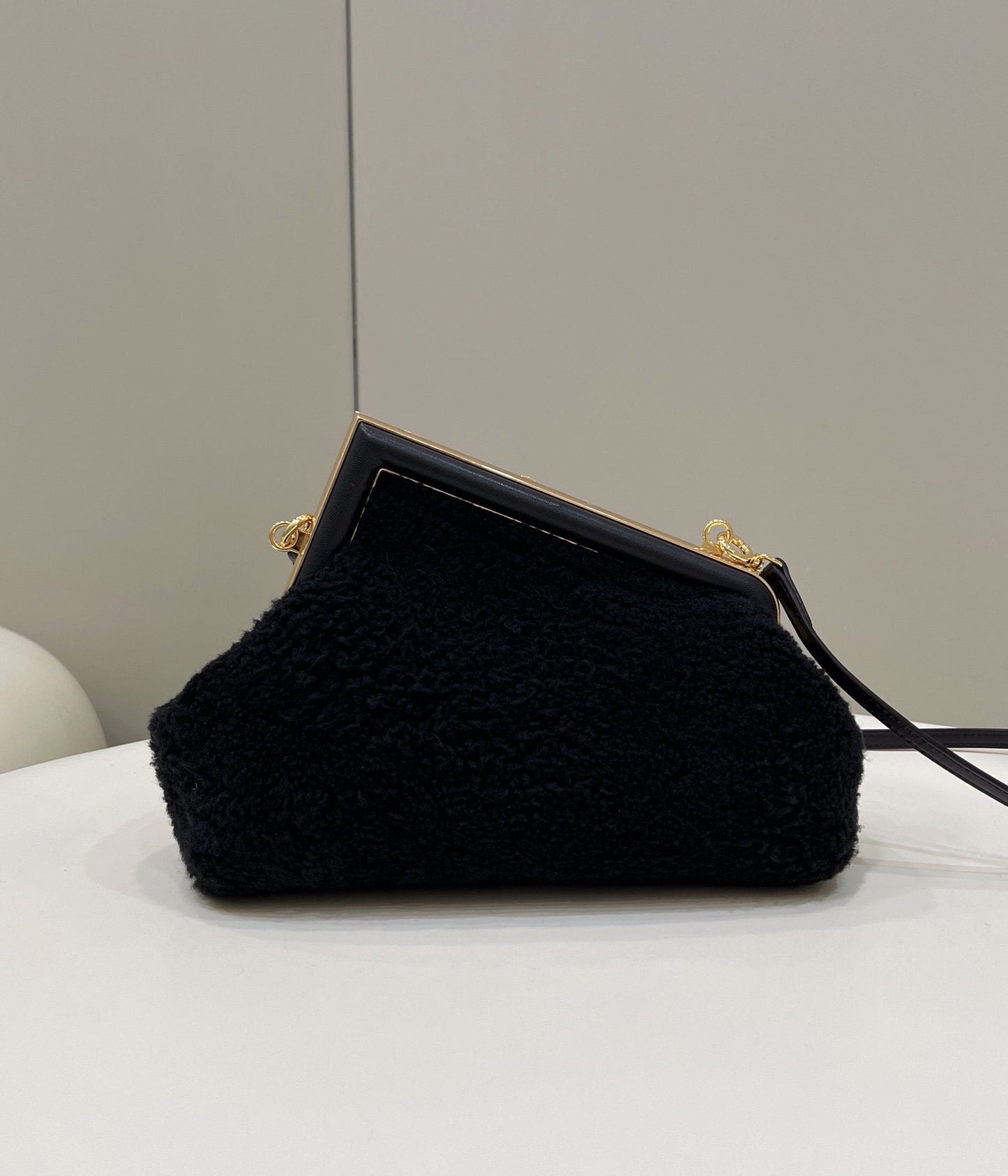 Top QualityTop Quality Top QualityTop Qualityrst Small Black Mink Bag For Woman 26cm/10in
