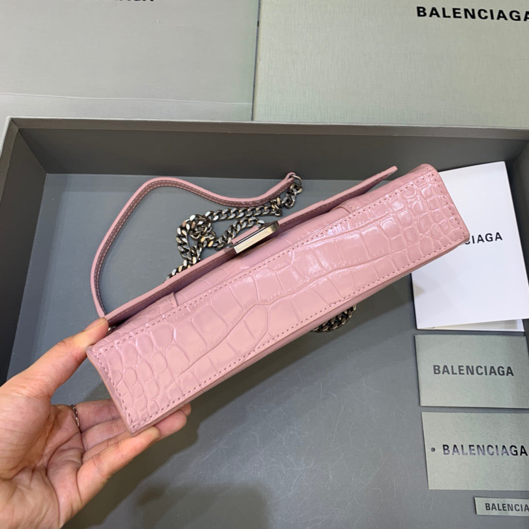 Top Quality Hourglass Wallet On Chain in Light Pink, For Women,  Bags 9in/23cm