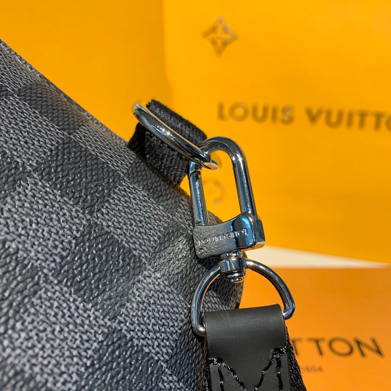 Top Quality Avenue Sling Bag 32cm Damier Graphite Canvas Spring/Summer Collection M41719, Black