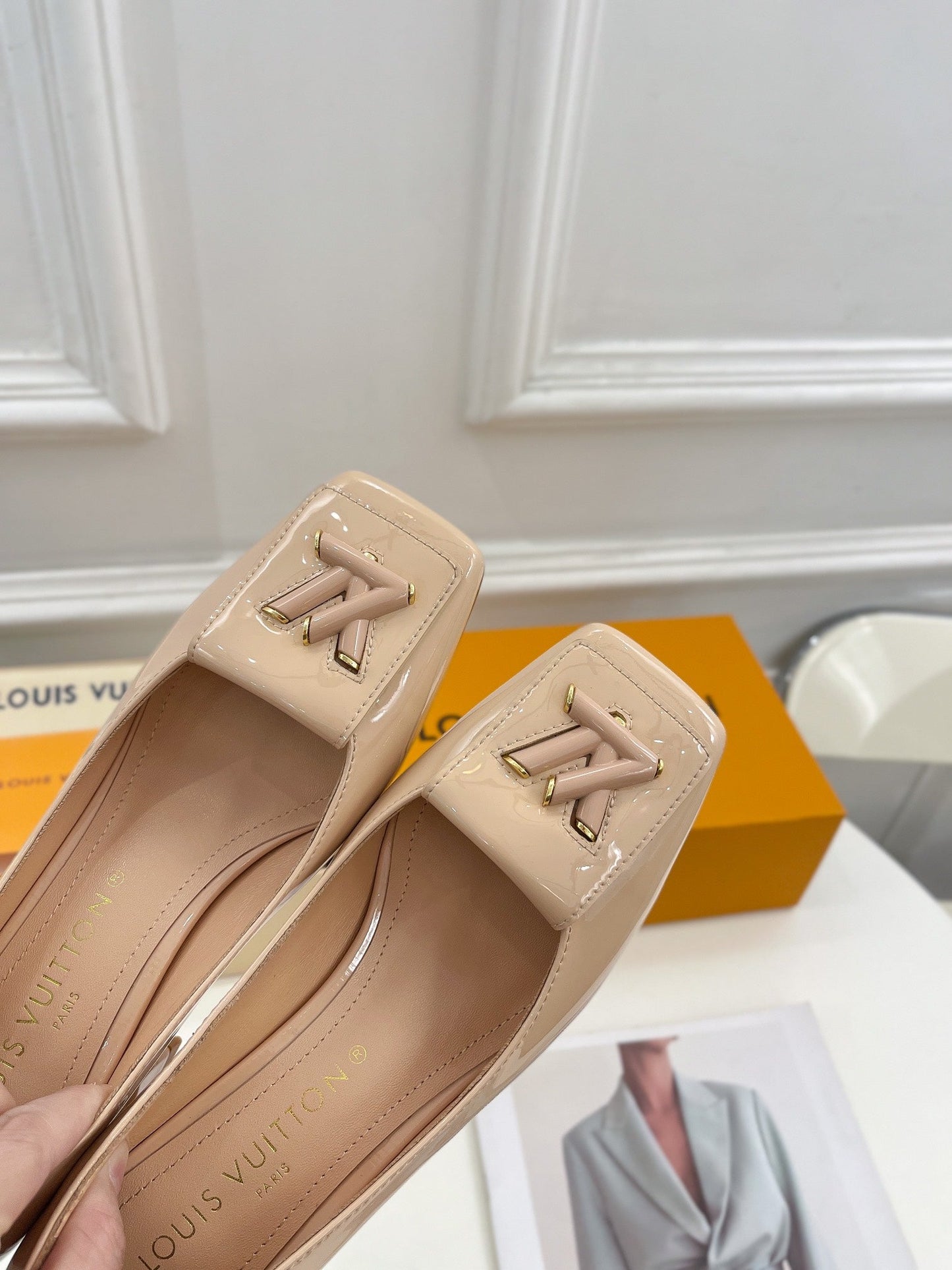 New 1:1 rep LUV High Heel Shoes 037