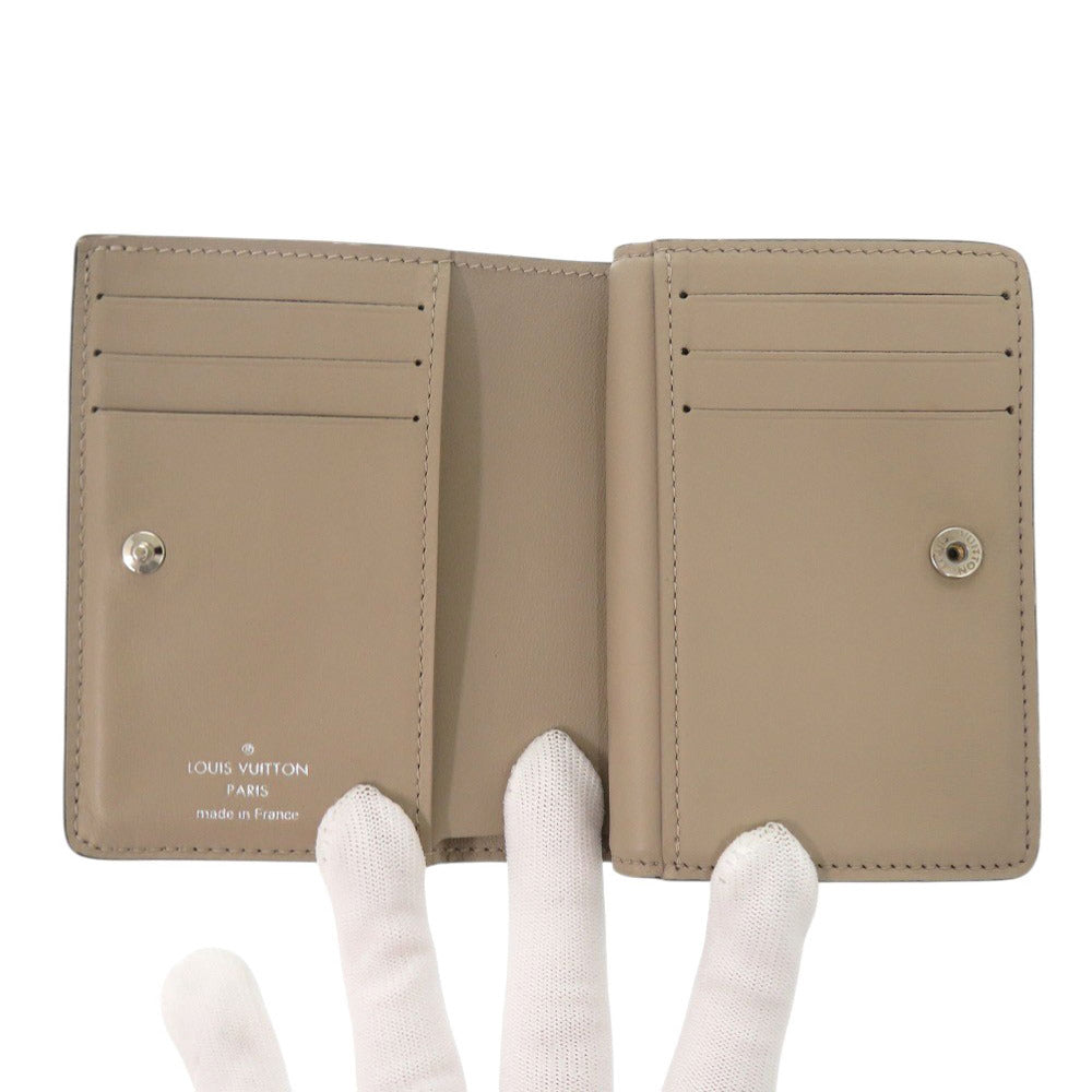 LOUIS VUITTON Bifold Wallet M80817 Monogram Mahina Galle Monogram Mahina Portefeuille Claire Women  d