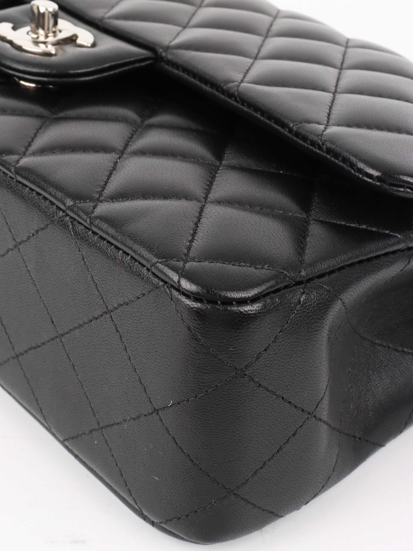 Chanel Black Medium Lambskin Classic Flap SHW.