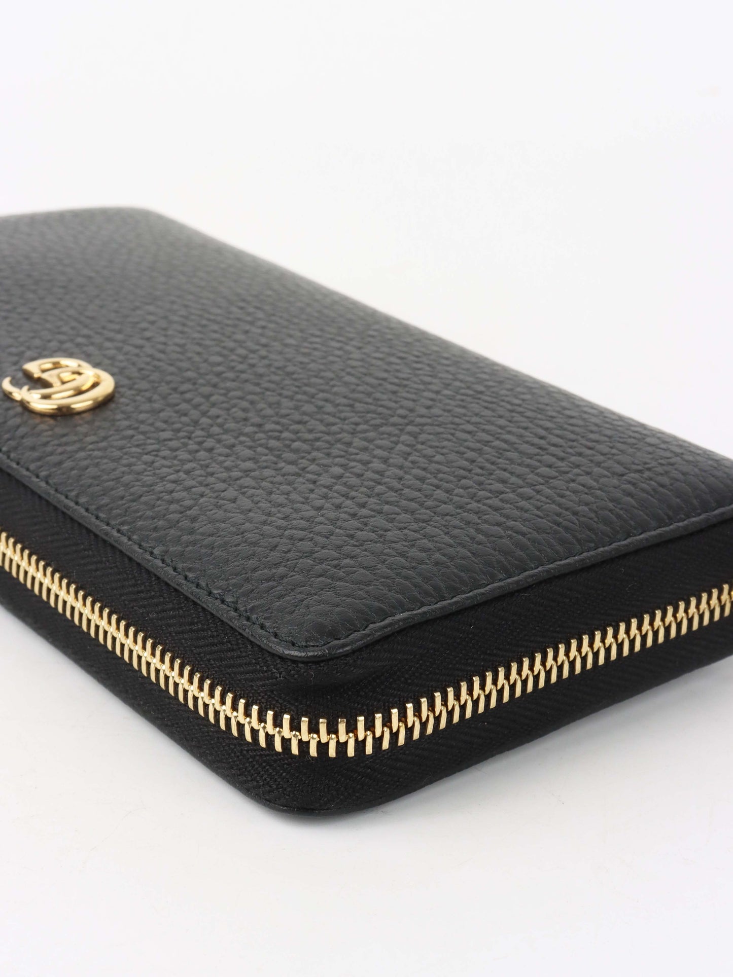 Gucci Marmont Zip Around Wallet.