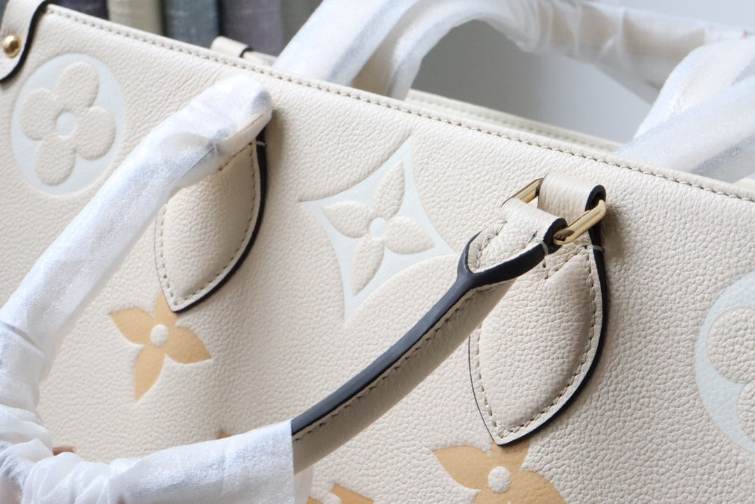 Top Quality OnTheGo MM Tote Bag Monogram Empreinte Cream For The Pool Collection, WoHandbags 13.8in/35cm Top Quality M45717