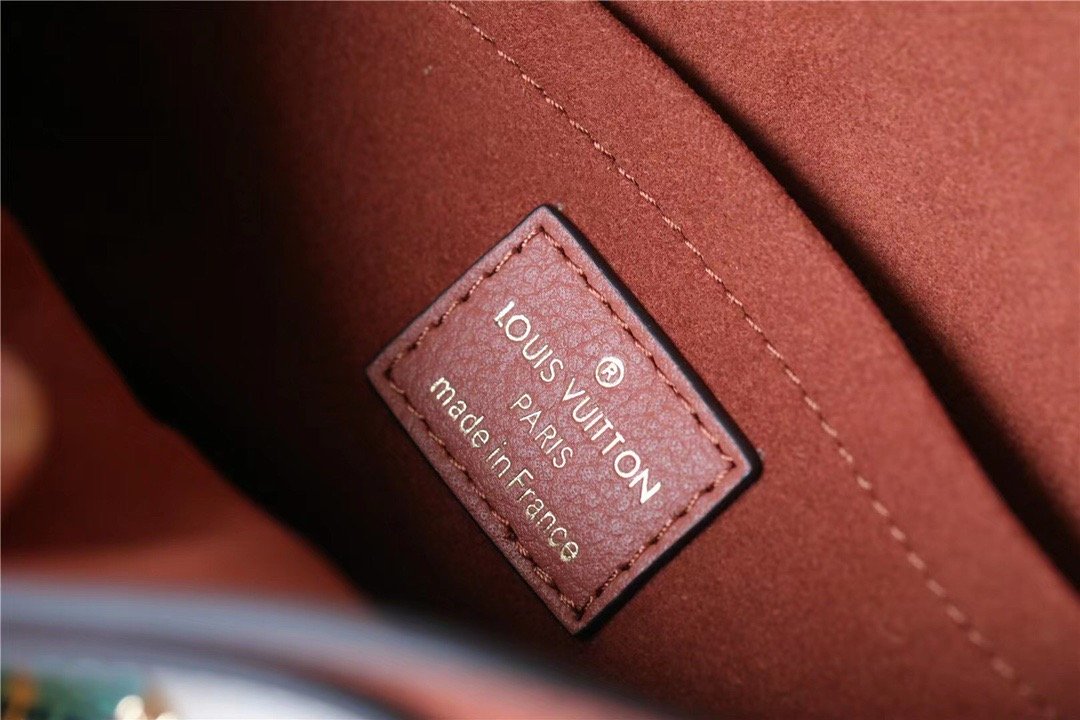 Top Quality Mylockme Chain Bag Brown/ Quartz White For Women,  Shoulder and Crossbody Bags 8.9in/22.5cm Top Quality