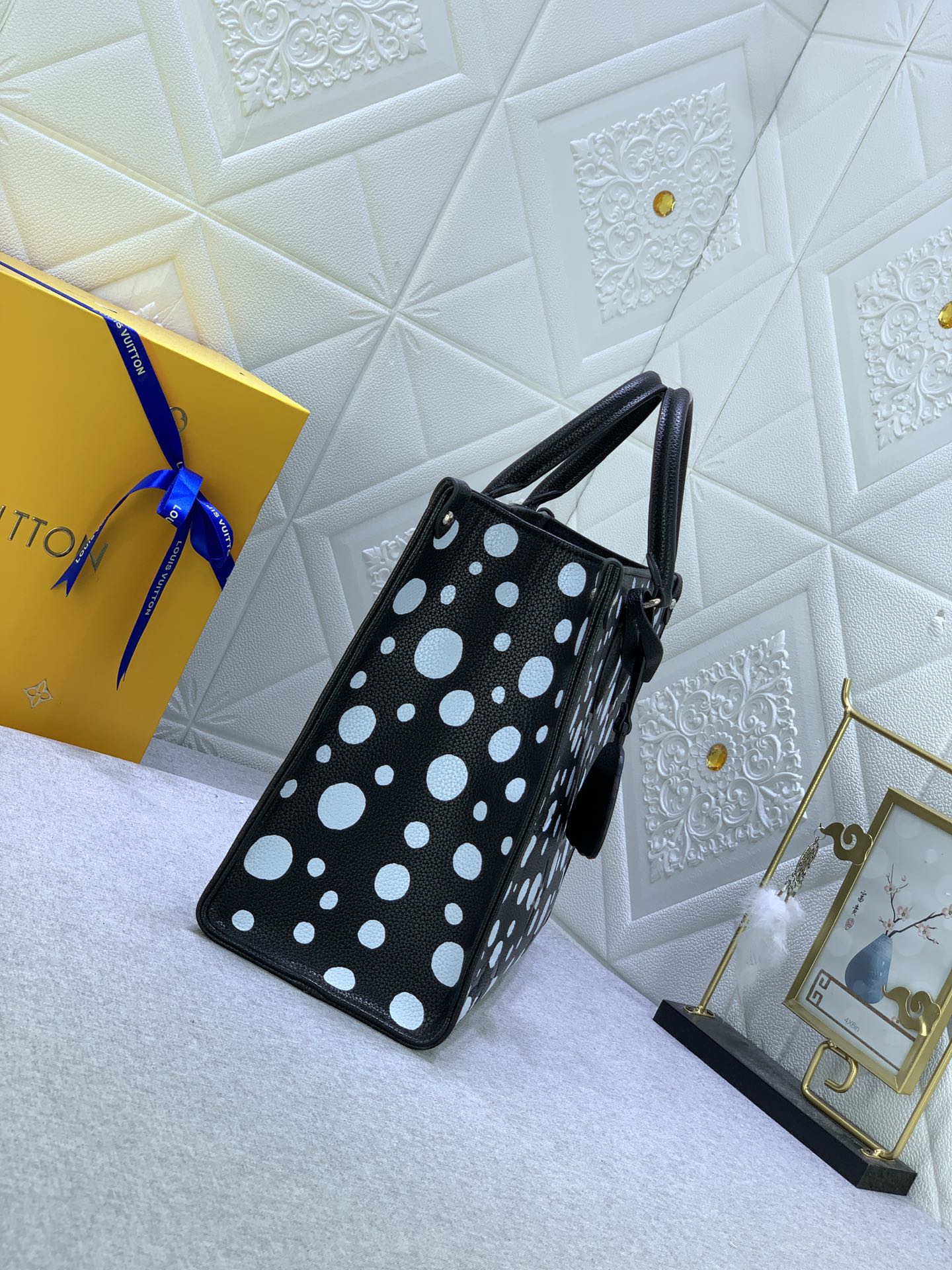 EN - New 1:1 rep Bag LUV 635