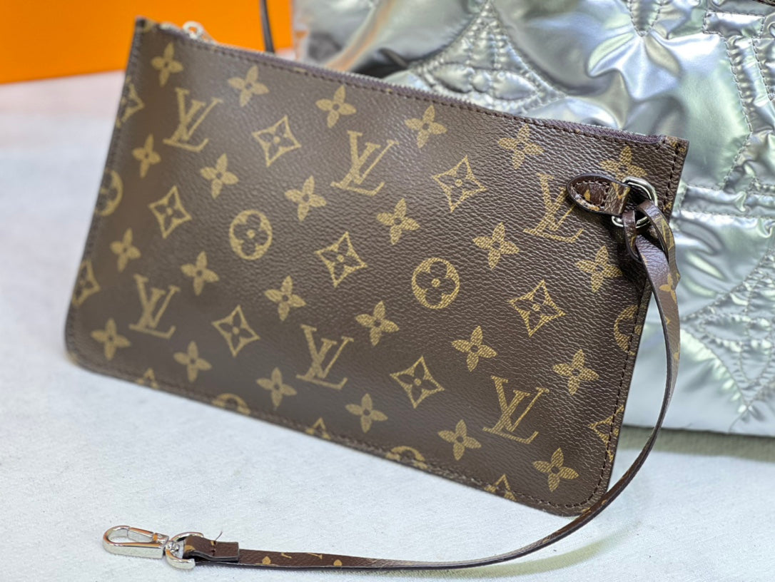 EN - New 1:1 rep Bag LUV 624