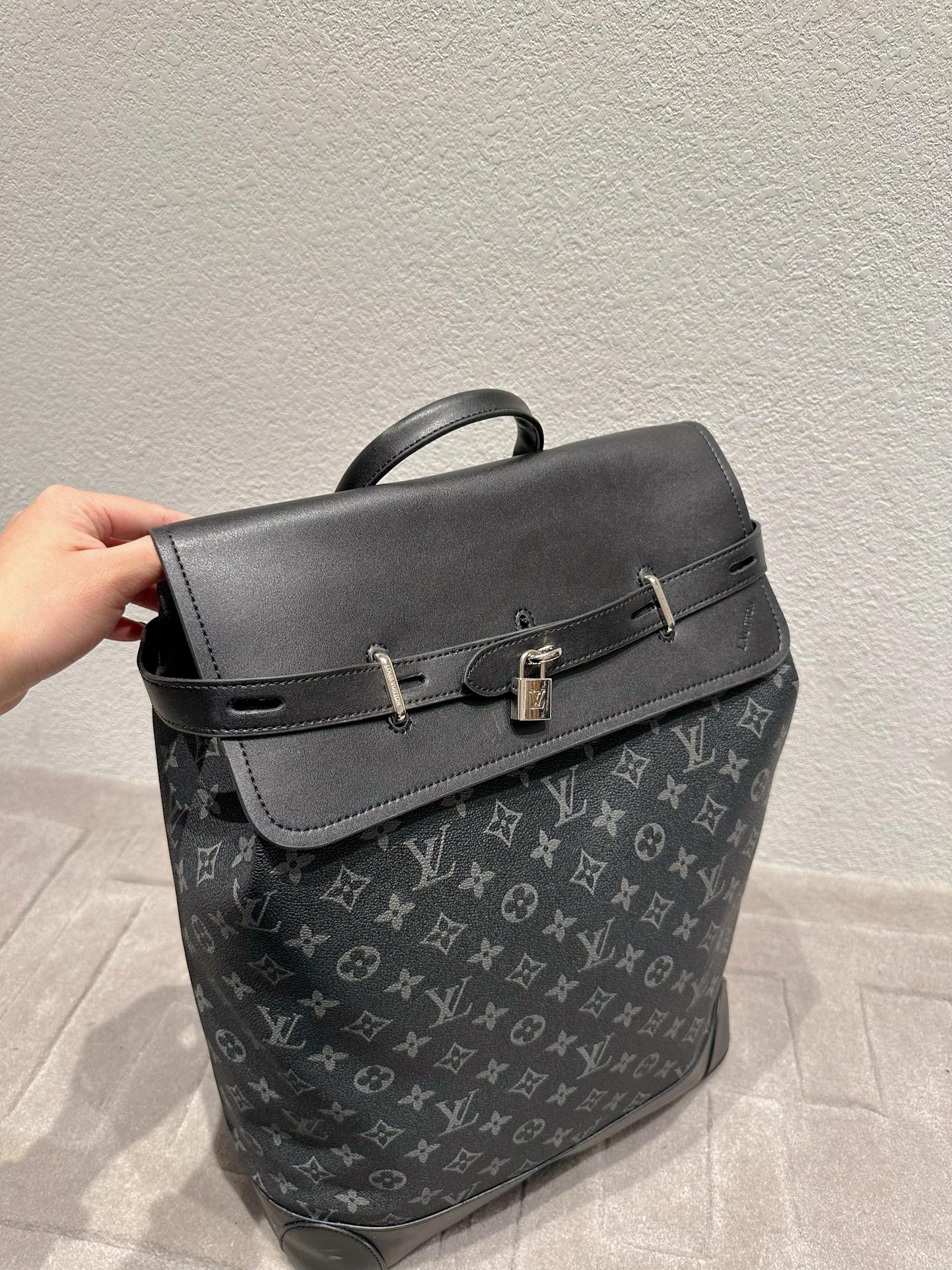 EN - New 1:1 rep  Bags LUV 664