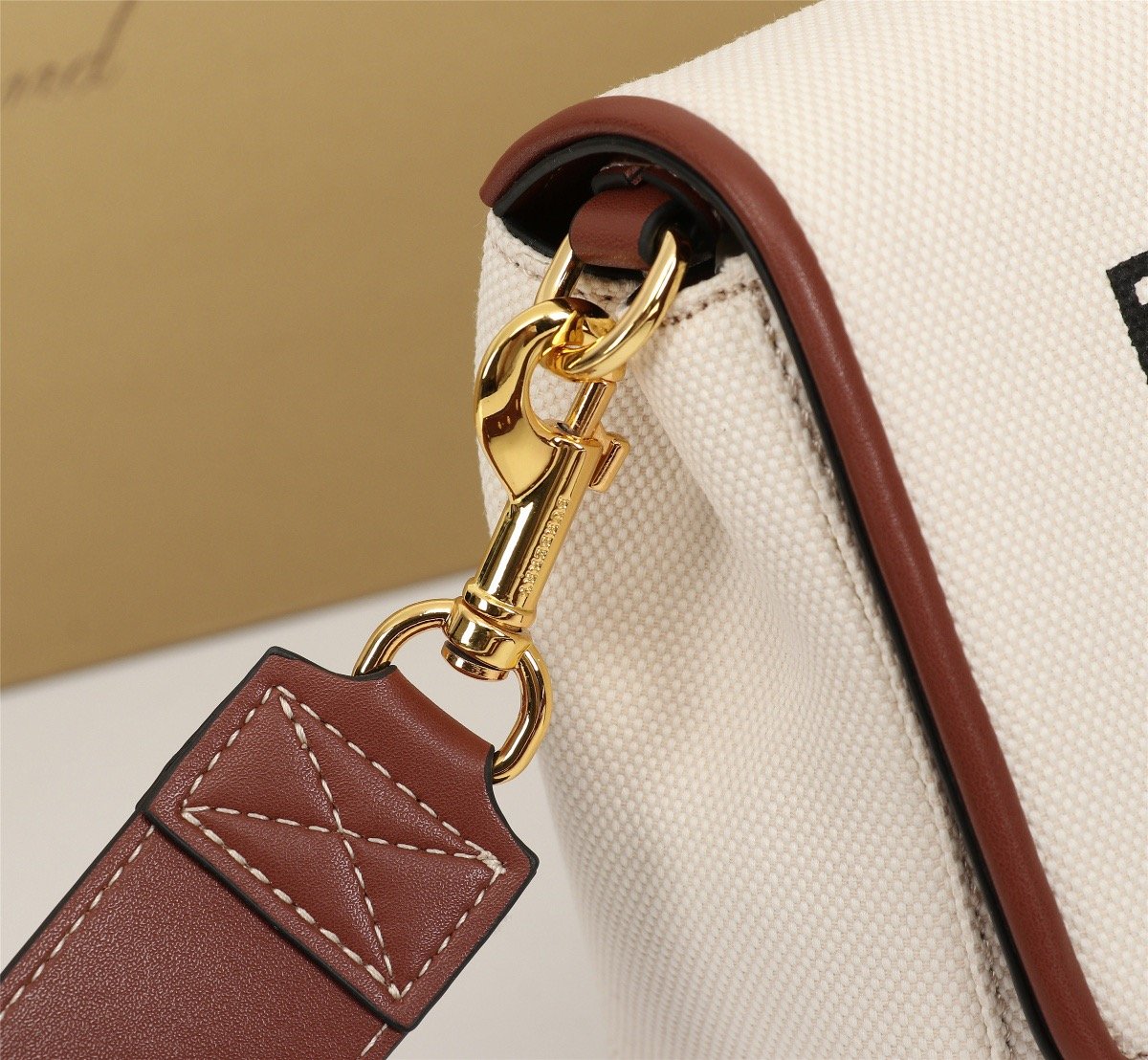EN - New 1:1 rep  Bags BBR 018