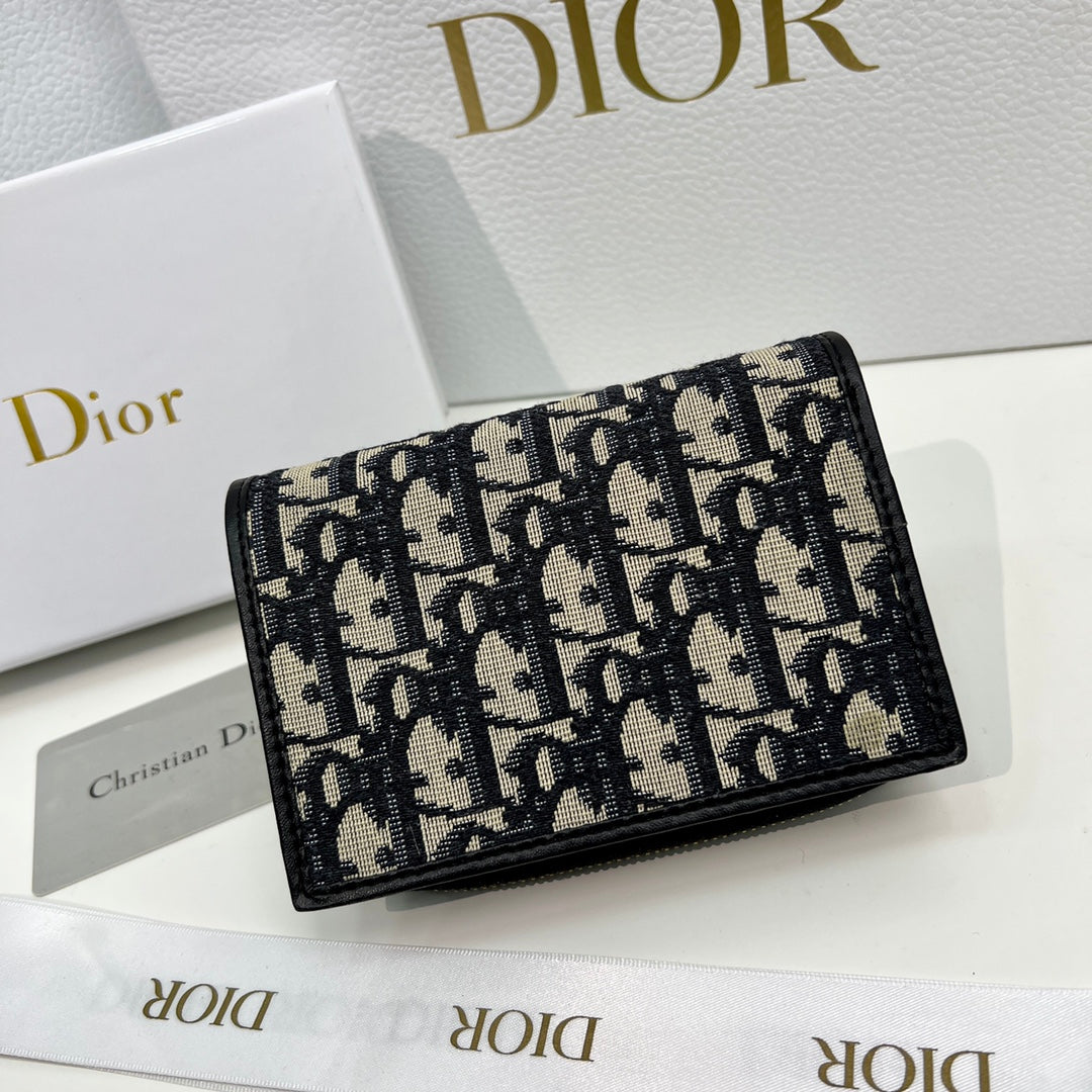 EN - New 1:1 rep  Wallet DIR 013