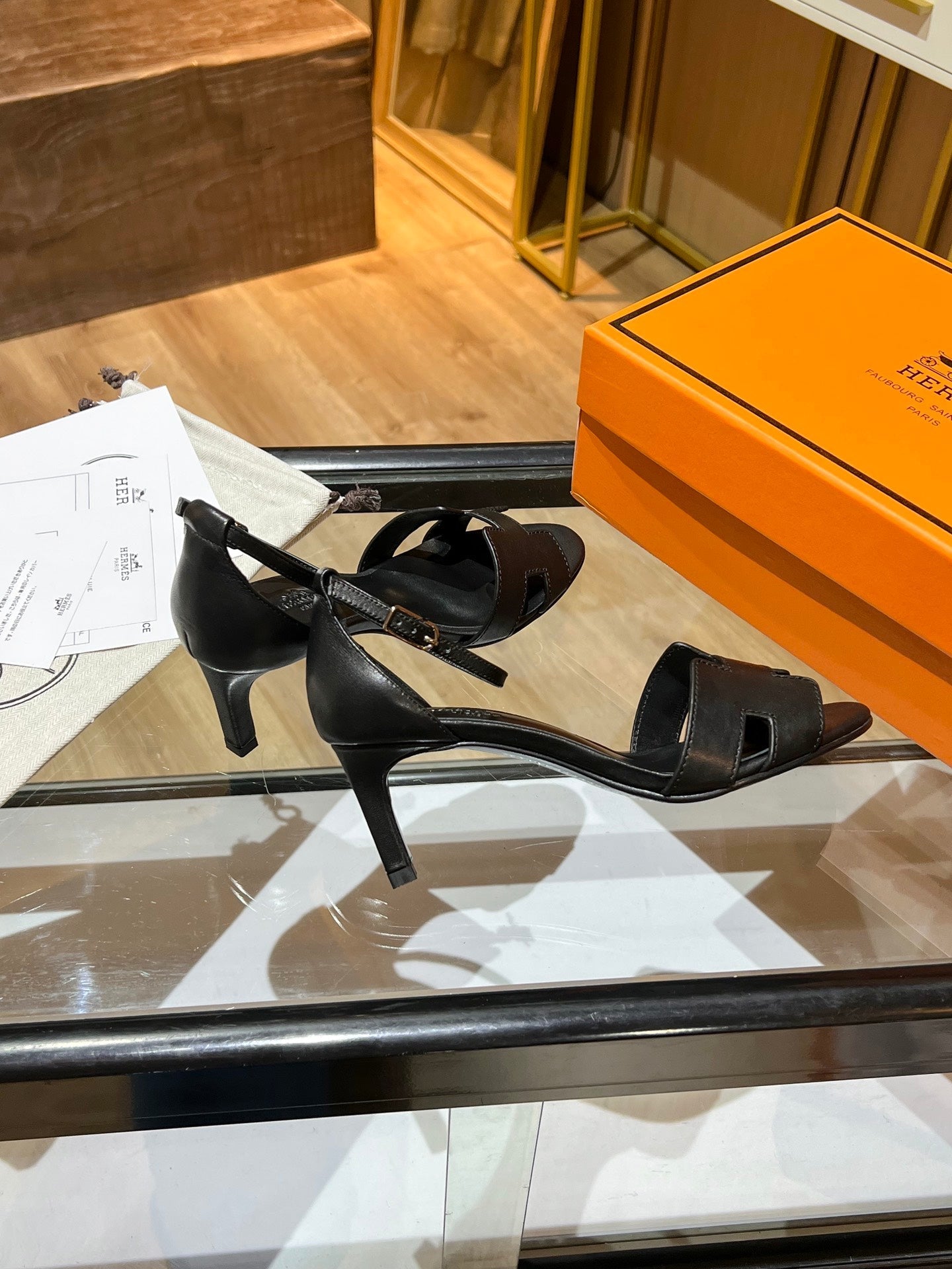 New 1:1 rep HM HIGH HEELS 039