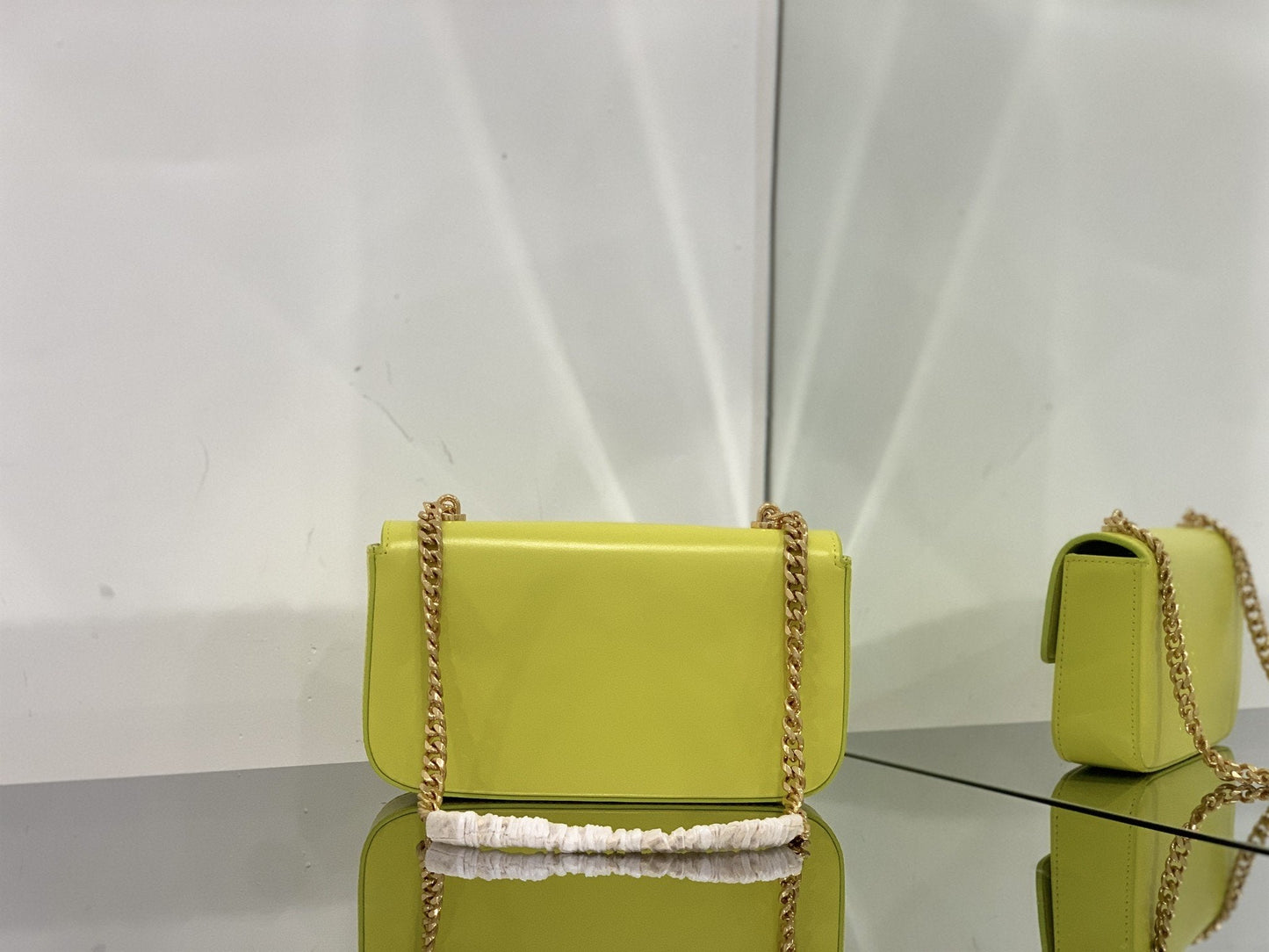 Top Quality Chain Shoulder Bag Cuir Triomphe Green For Women 7.9in/20cm