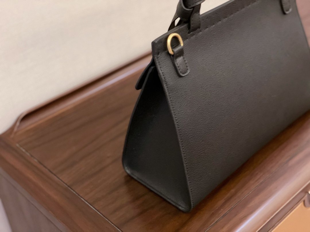 EN - New 1:1 rep  Bags GCI 216