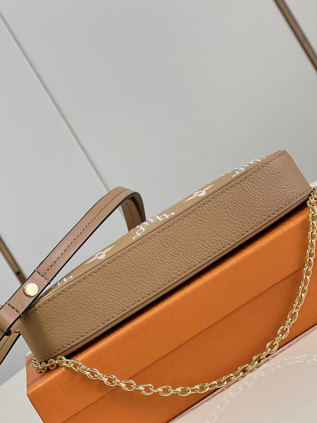 Top Quality Easy Pouch On Strap Monogram Empreinte Arizona Beige For Women, WoHandbags 7.5in/19cm Top Quality M81137
