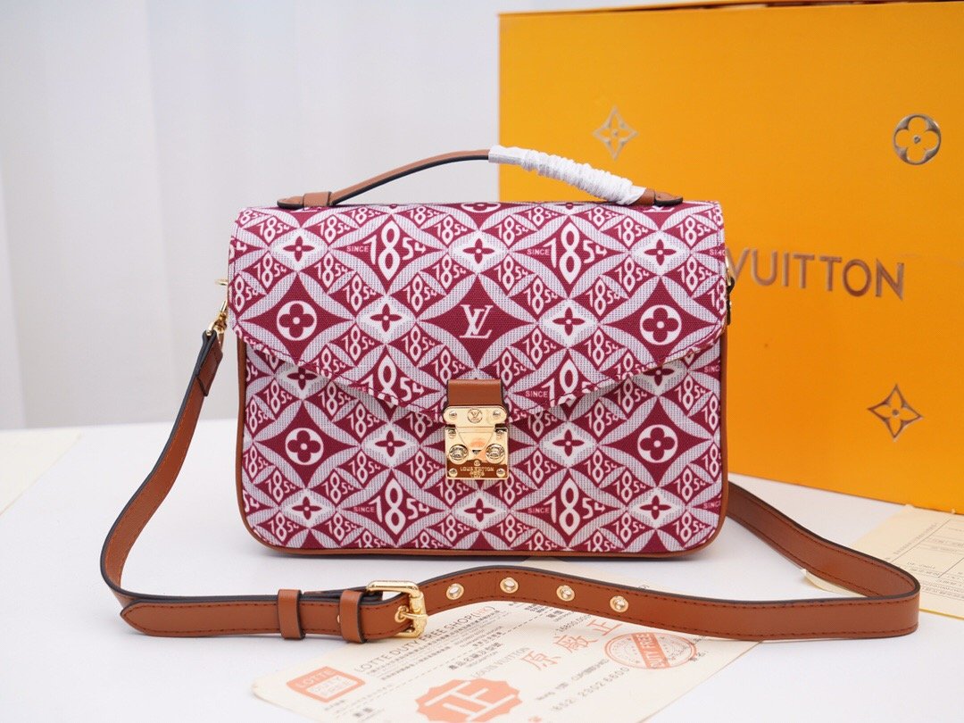 EN - New 1:1 rep  Bags LUV 128