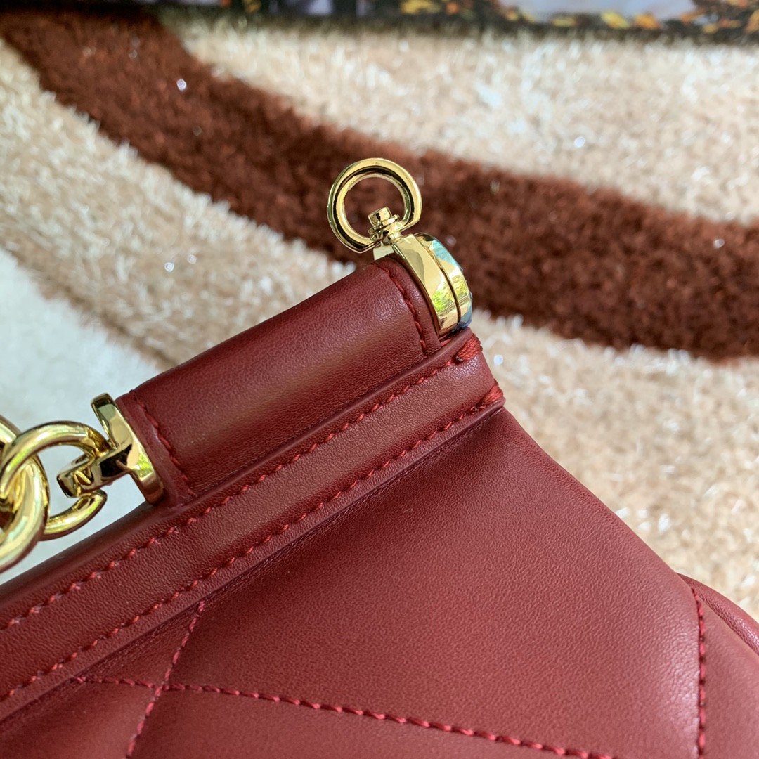 Top Quality MeTop Qualityum Sicily Bag In Quilted Burgundy For Women 10.2in/26cm Top Quality 