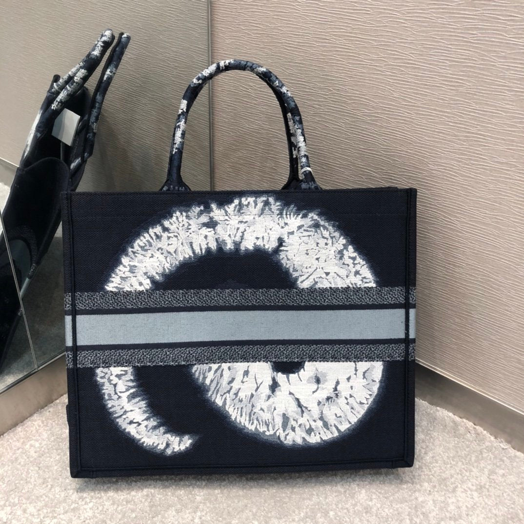 Top Quality Large Book Tote Black For Women 16.5in/42cm CD M1286ZRIW