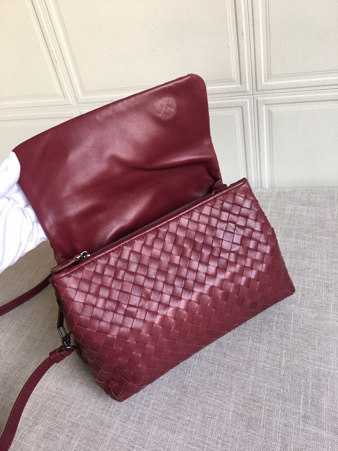 Top Quality Classic Intrecciato Red, For Women, Women’s Bags 8.9in/22.5cm