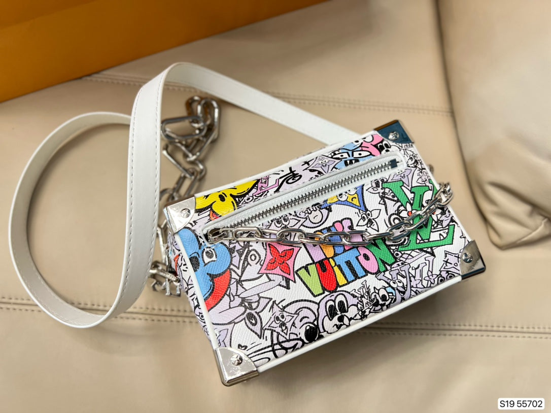 EN - New 1:1 rep Lux Bags LUV 559