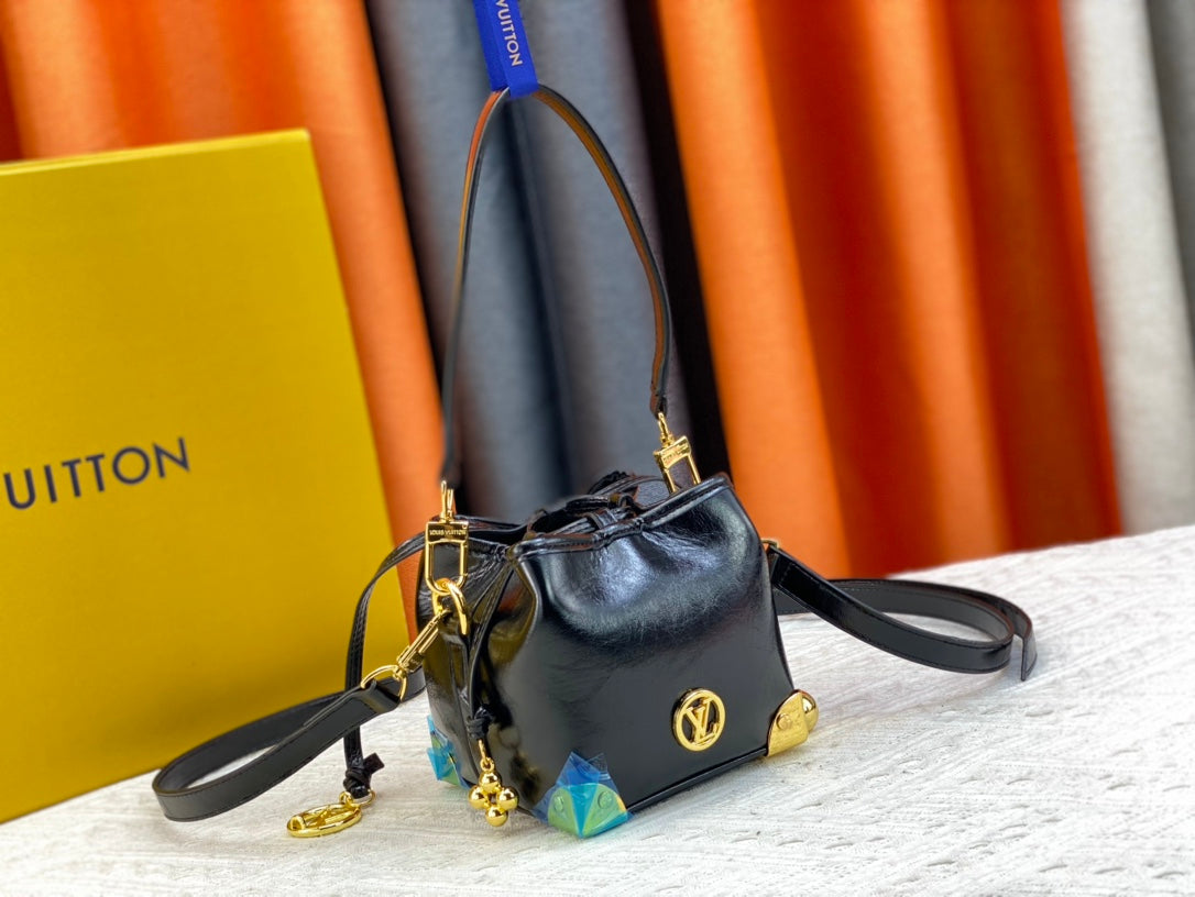 New 1:1 rep Lux Bags LUV 905