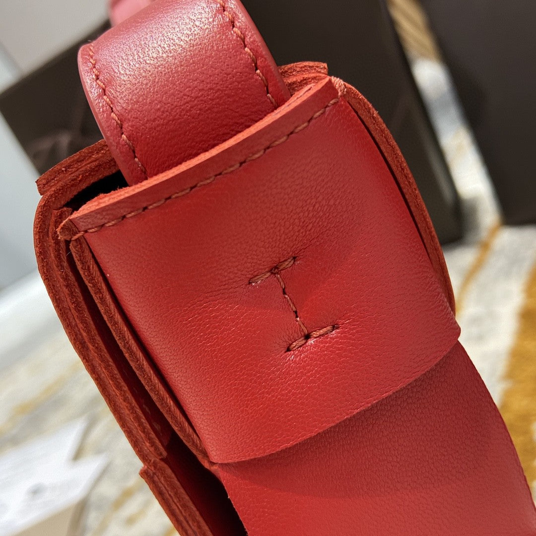 Top Quality Cassette Bag For Women 9.1in/23cm In Red