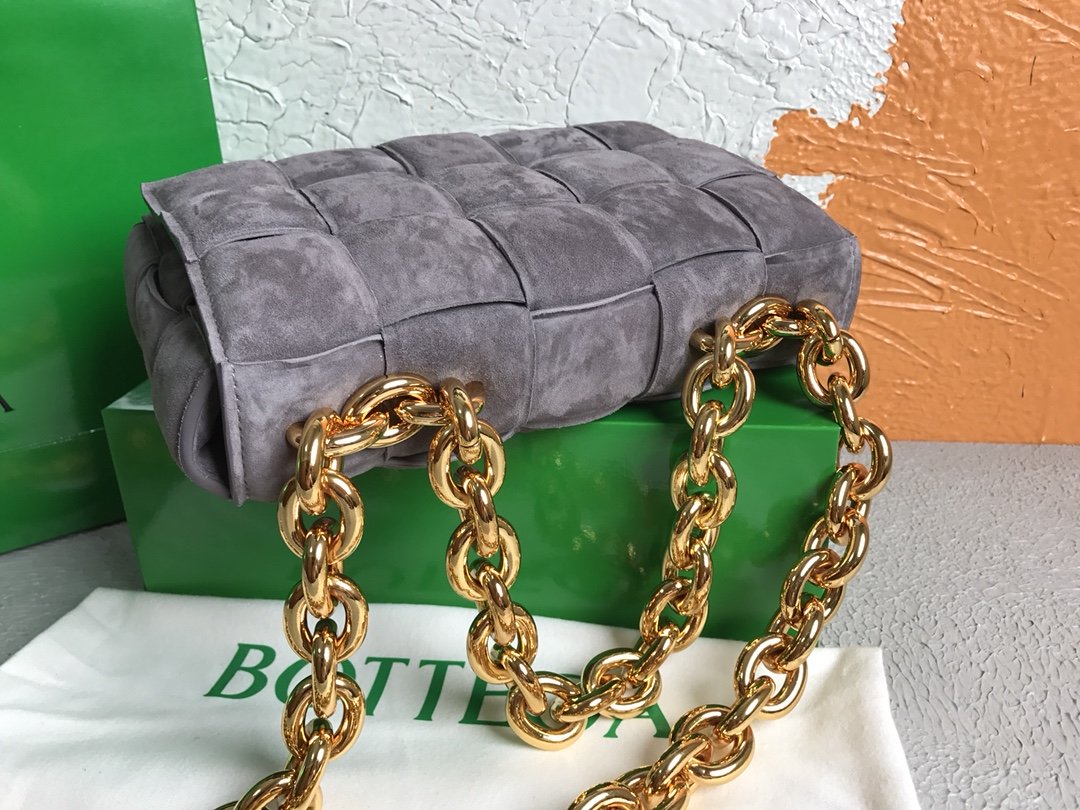 Top Quality Chain Cassette Gray, For Women, Women’s Bags 10.2in/26cm