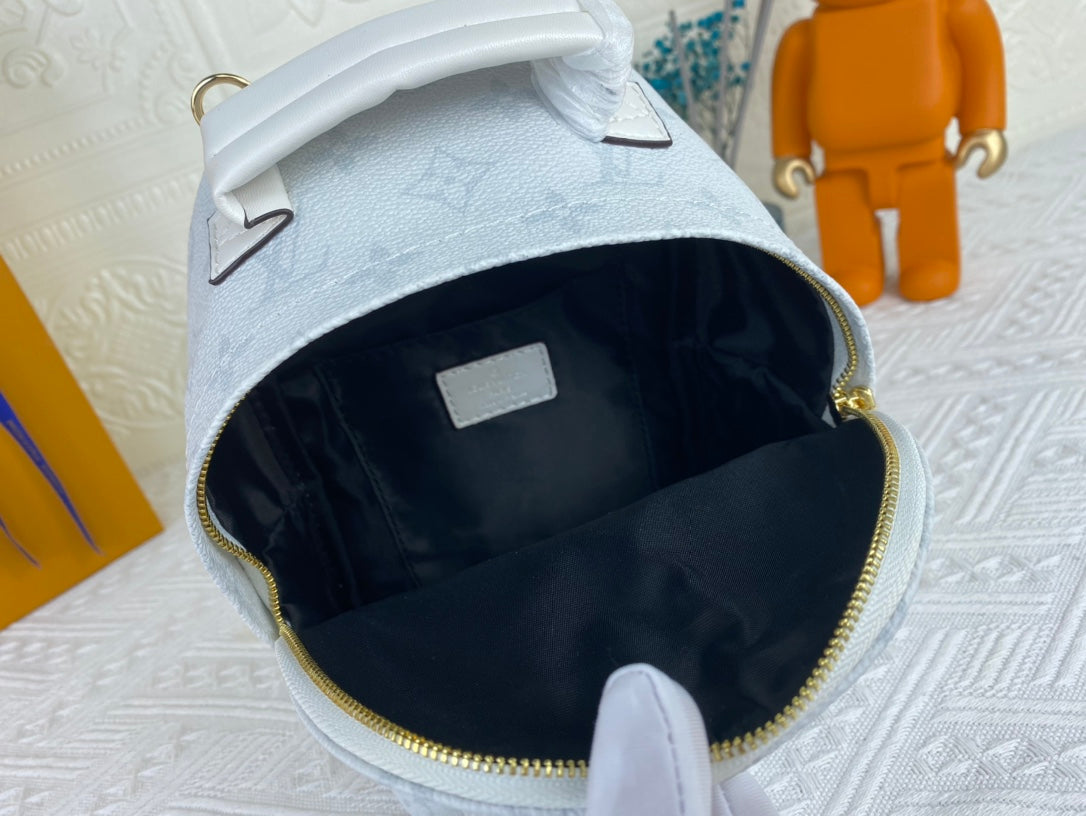 New 1:1 rep Lux Bags LUV 900