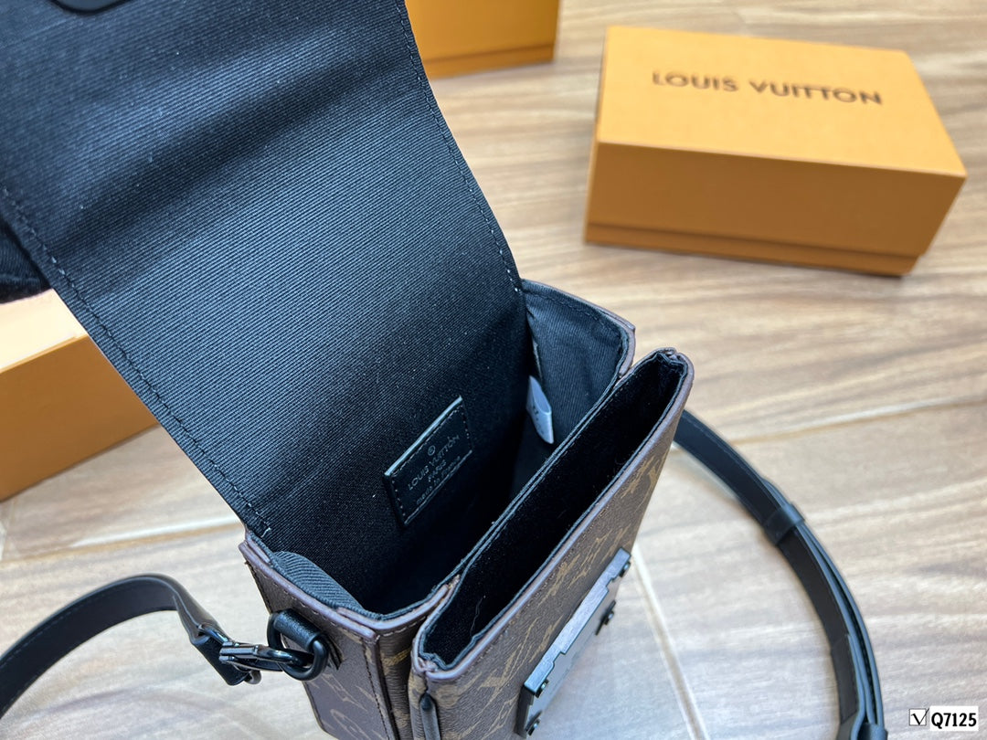 EN - New 1:1 rep Lux Bags LUV 553