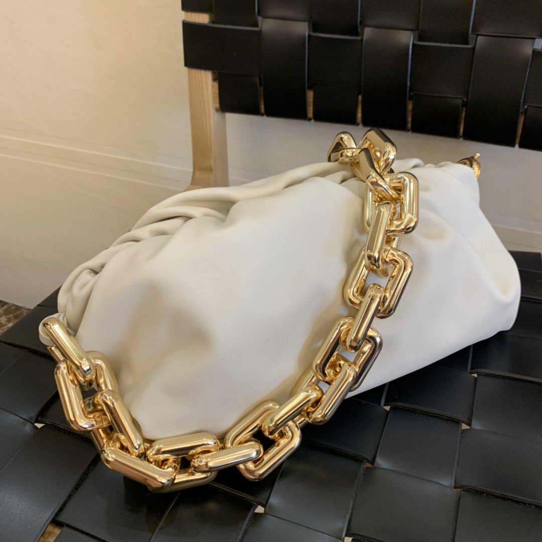 Top Quality Chain Pouch For Women 12.2in/31cm In White