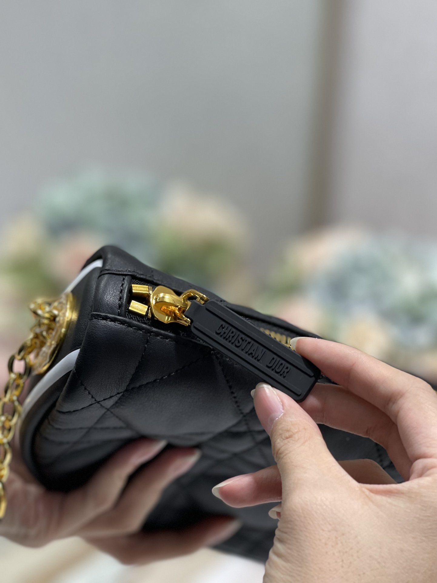 Top Quality Small Vibe Hobo Bag Black Cannage, Black Handbags, Crossbody Bags, 20cm CD M7200ONOA_M911