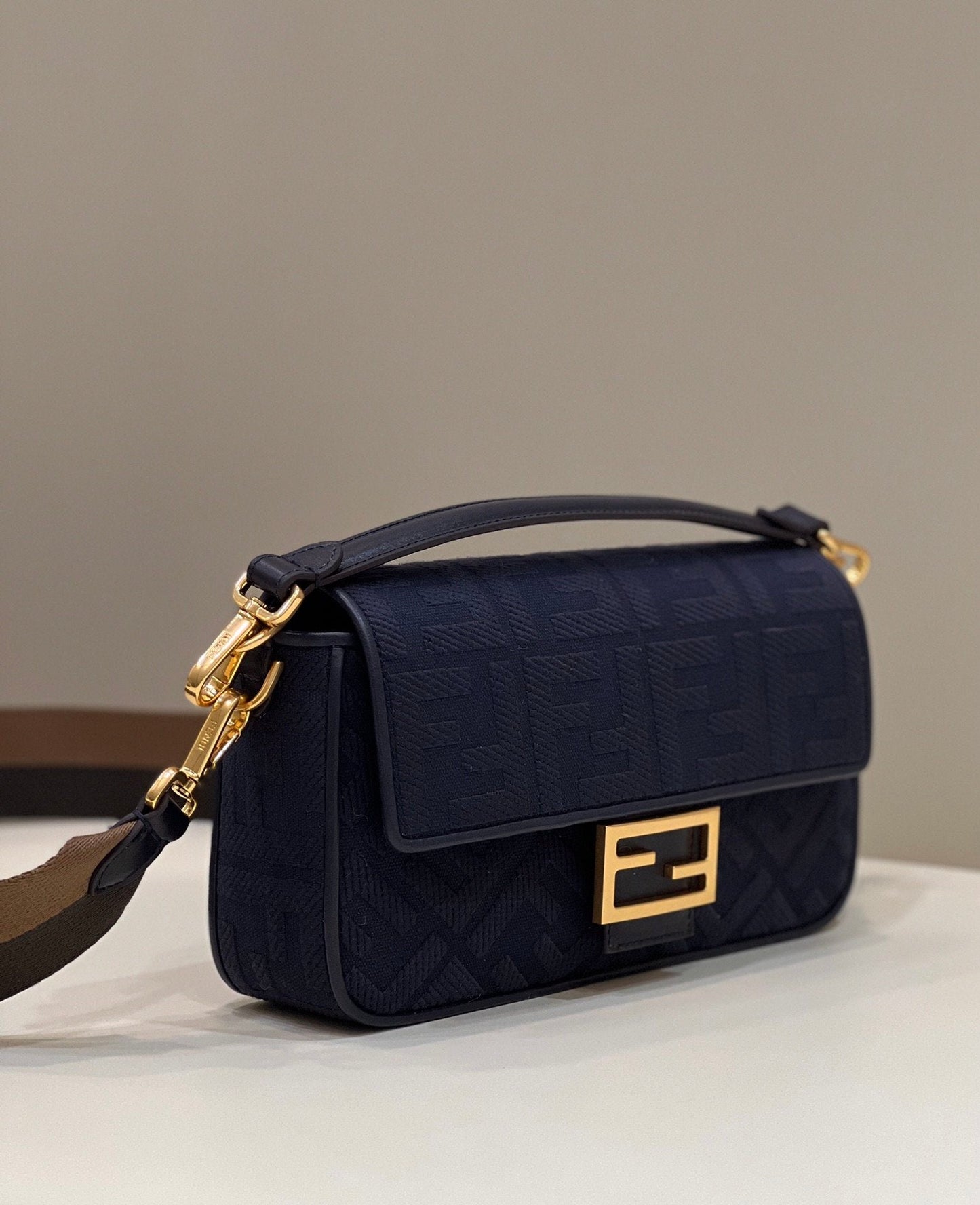 Top QualityTop Quality Baguette Dark Blue For Women, Women’s Handbags, Shoulder And Crossbody Bags, 10in/27cm FF 8BR600AC9OF19PO
