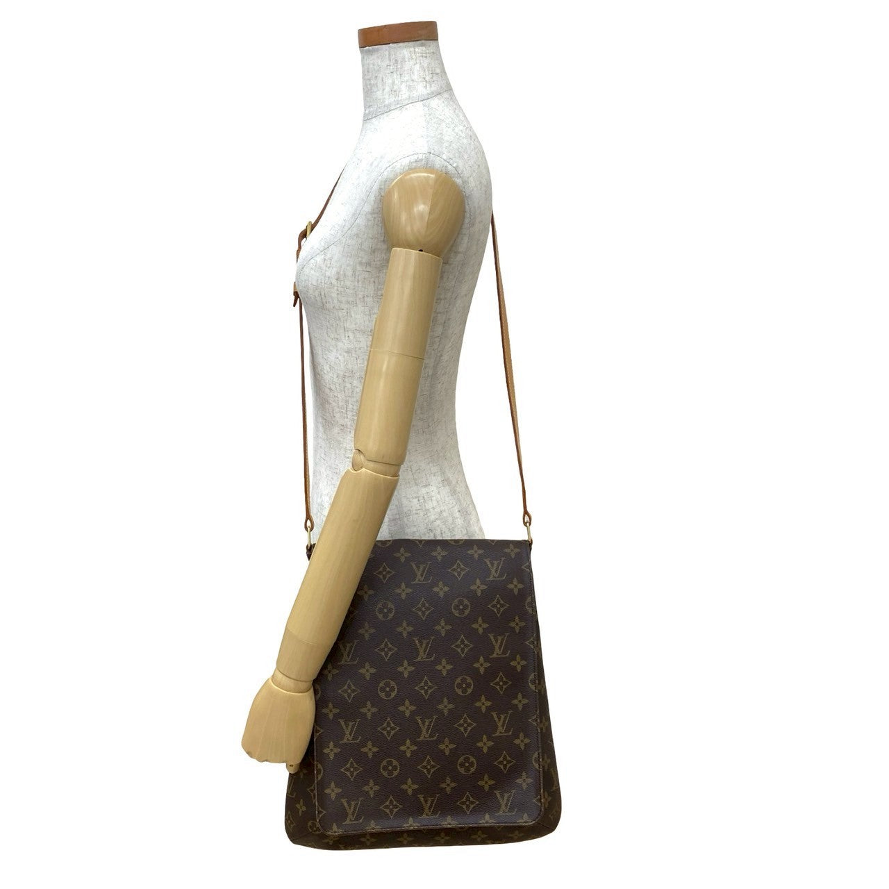 LOUIS VUITTON Shoulder Bag leather Brown M tte