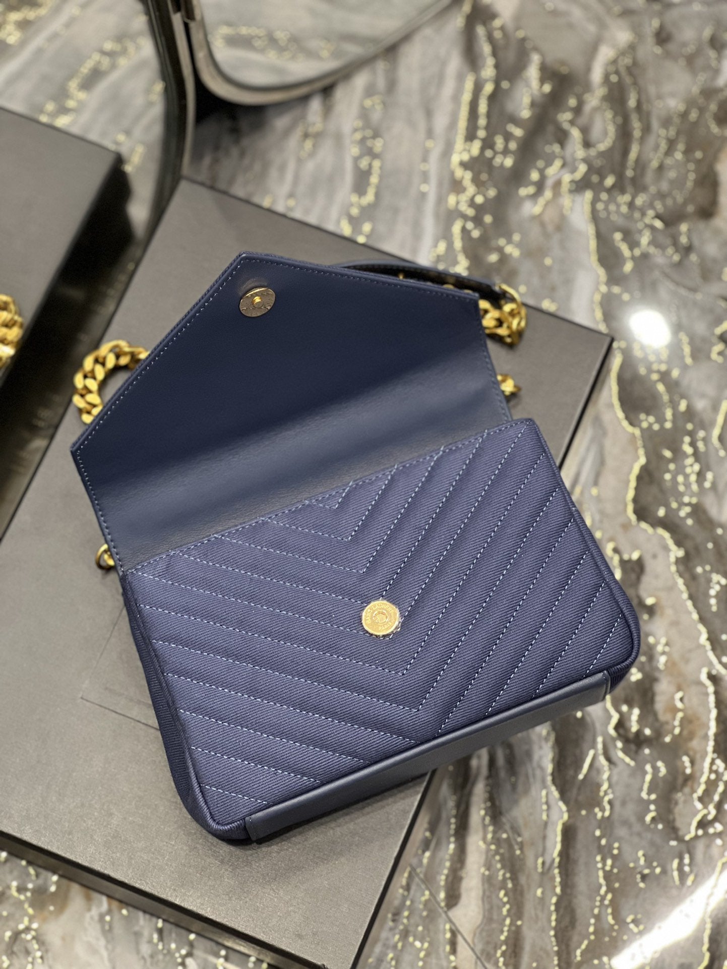 Top Quality Envelope MeTop Qualityum Bag Marine In Mix Matelassé Grain De Poudre Embossed Material For Women 9.4in/24cm YSL 600185BOW914147