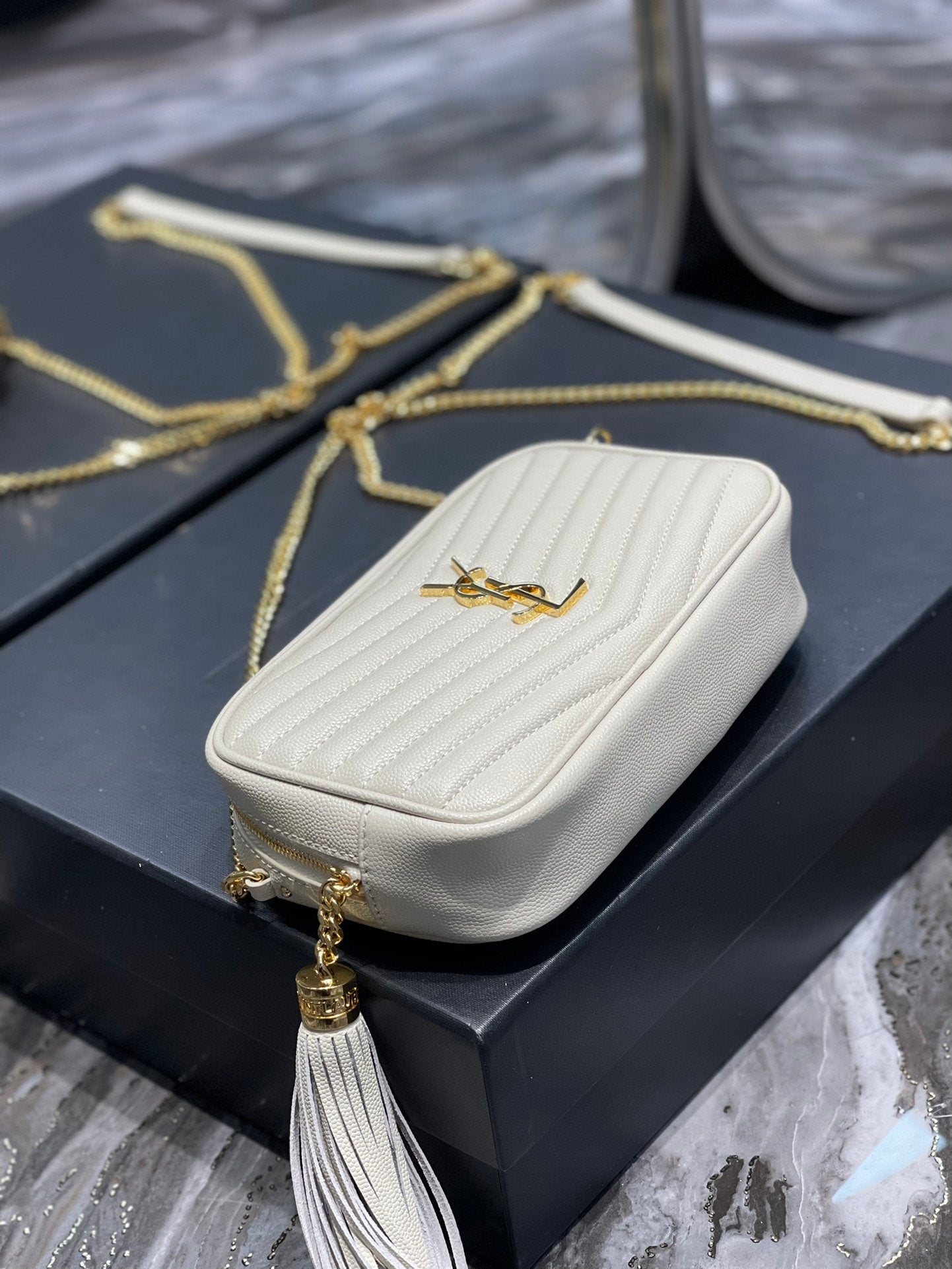 YSSL Lou Mini Bag White In Quilted Grain De Poudre With Gold Hardware For Women 7in/19cm YSl 6125791GF019207