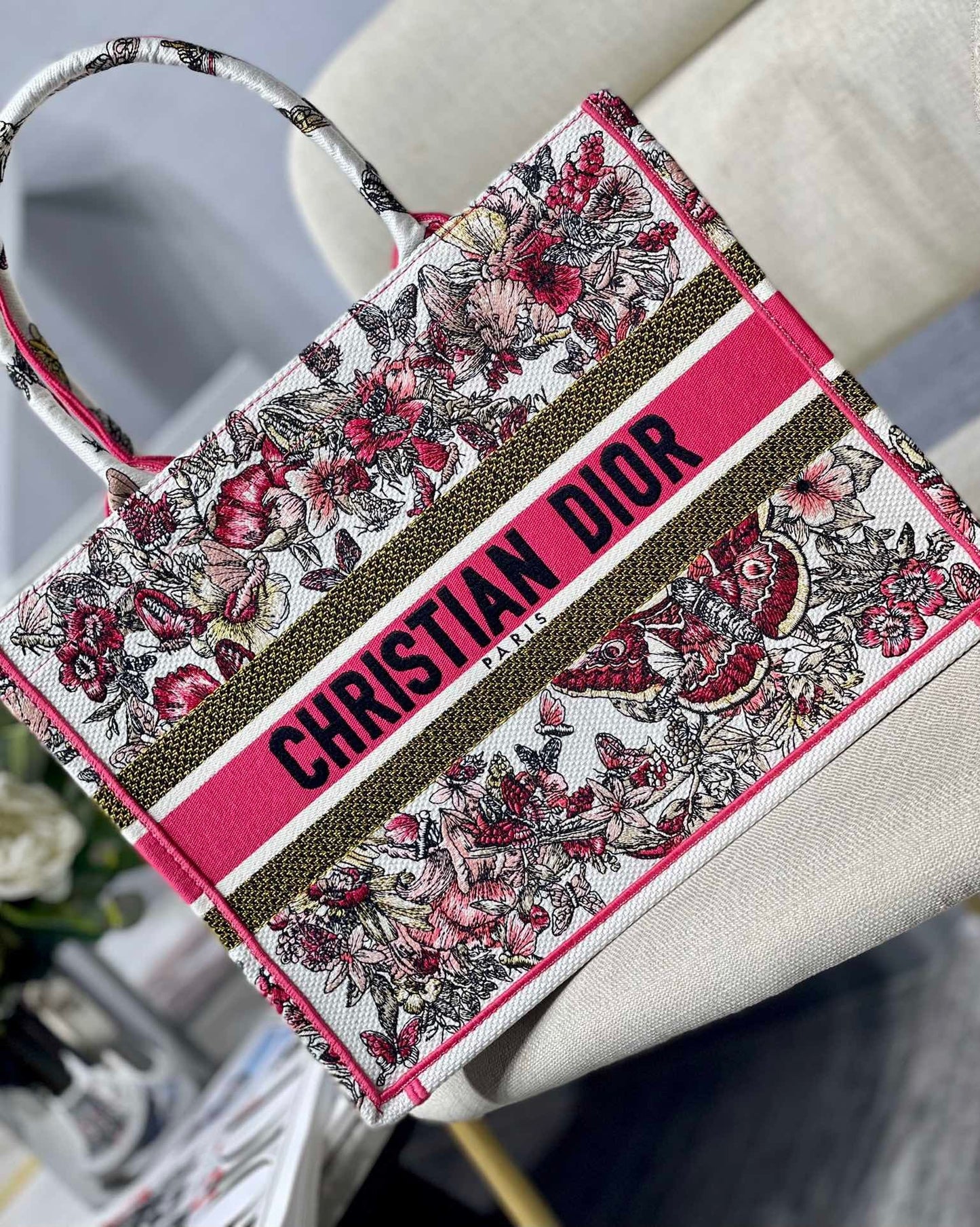 Top Quality MeTop Qualityum Book Tote Pink Multicolor, For Women, Womens Handbags 14in/36cm CD