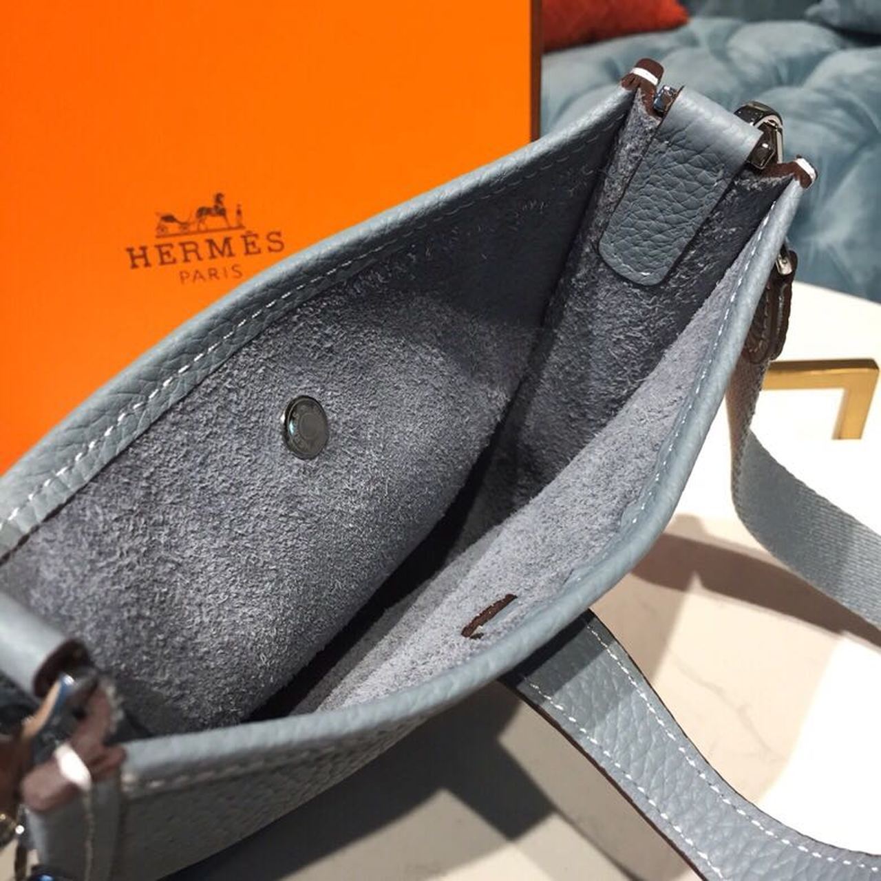 Top Quality Evelyne II TPM Bag Light Blue For Women SiTop Qualityer Toned Hardware 7.9in/20cm