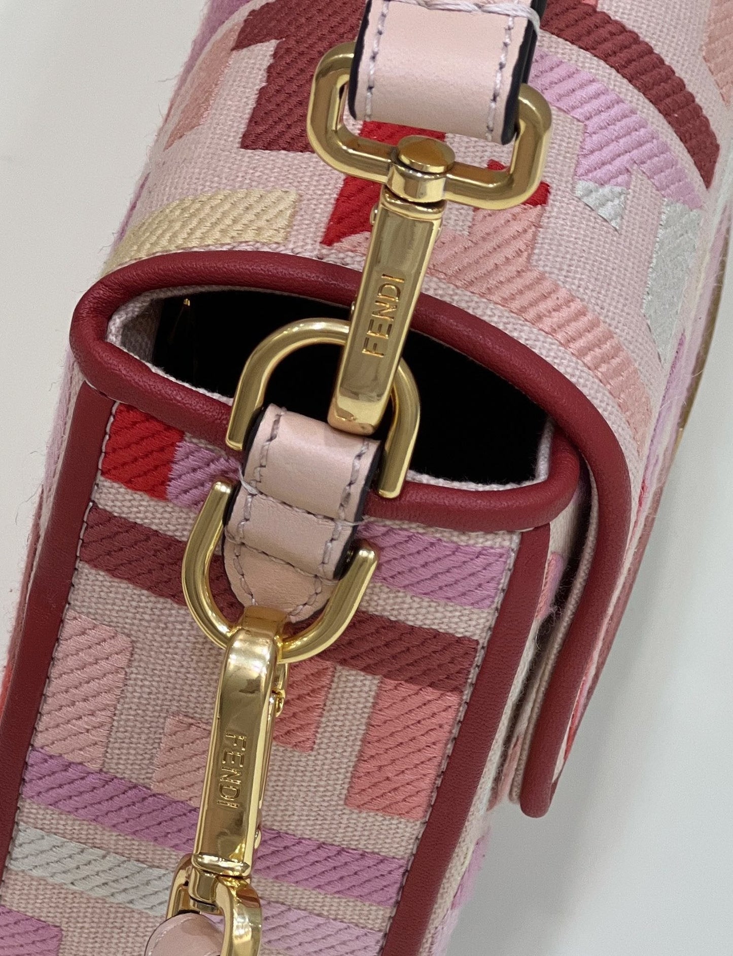 Top QualityTop Quality Baguette Bag From Lunar New 1:1 rep Year Limited Capsule Collection Multicolor For Women, Women’s Handbags, Shoulder And Crossbody Bags 10in/27cm FF 8BR600