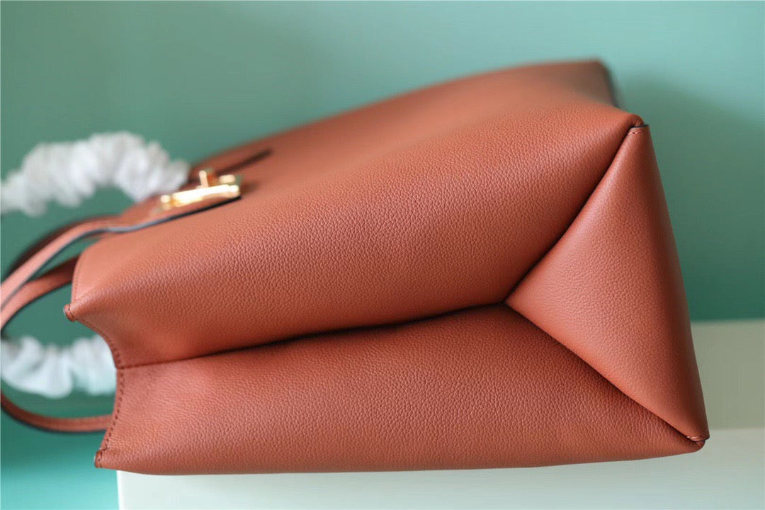 Top Quality Lockme Shopper Grain Chataigne Brown For Women,  Shoulder And Crossbody Bags 10.4in/26.5cm Top Quality M58927