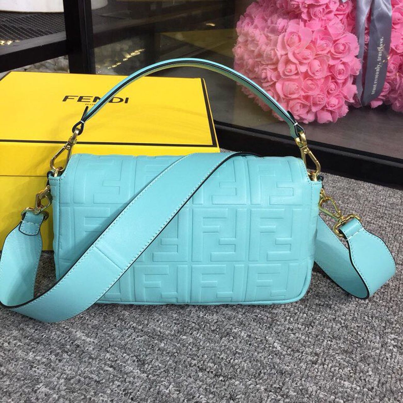 Top QualityTop Quality Baguette Nappa Light Blue For Women, Women’s Handbags, Shoulder And Crossbody Bags 10in/27cm FF 8BR600