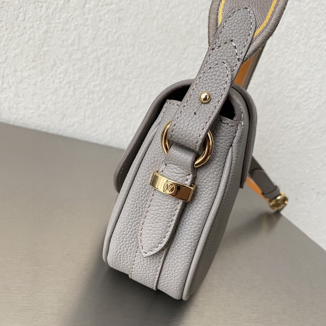 Top Quality Point 9 Create By Nicolas Ghesquie?re With Monogram Flower 9.1in/22cm Grey For Women Top Quality M55946