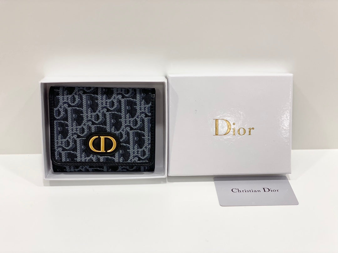 EN - New 1:1 rep  Wallet DIR 005